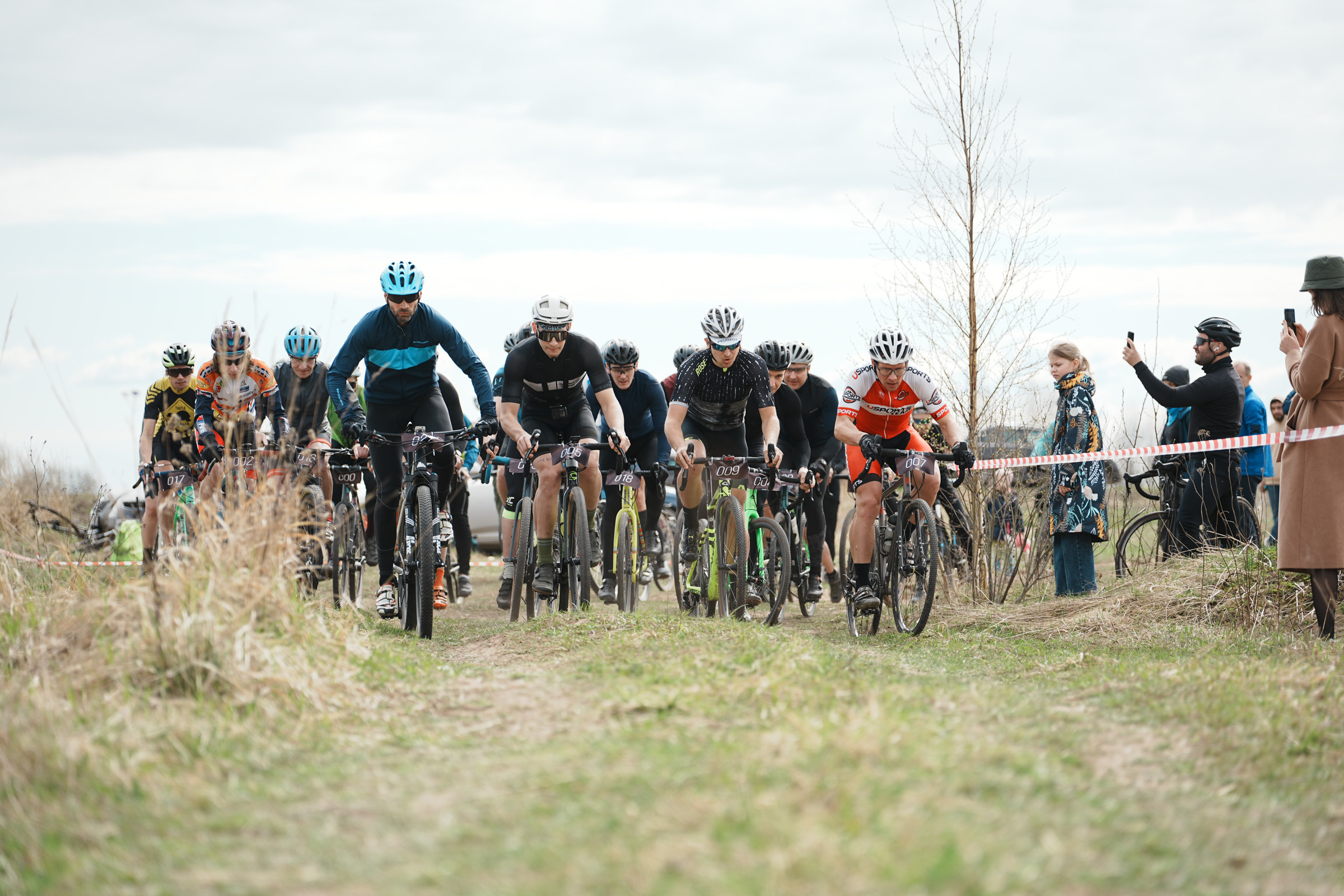 /РЕПОРТАЖ/ Велогонка «ТИПА-ЦИКЛОКРОСС-1» 22.04.2023. Свадебный фотограф Великий Новгород Станислав Кособудский