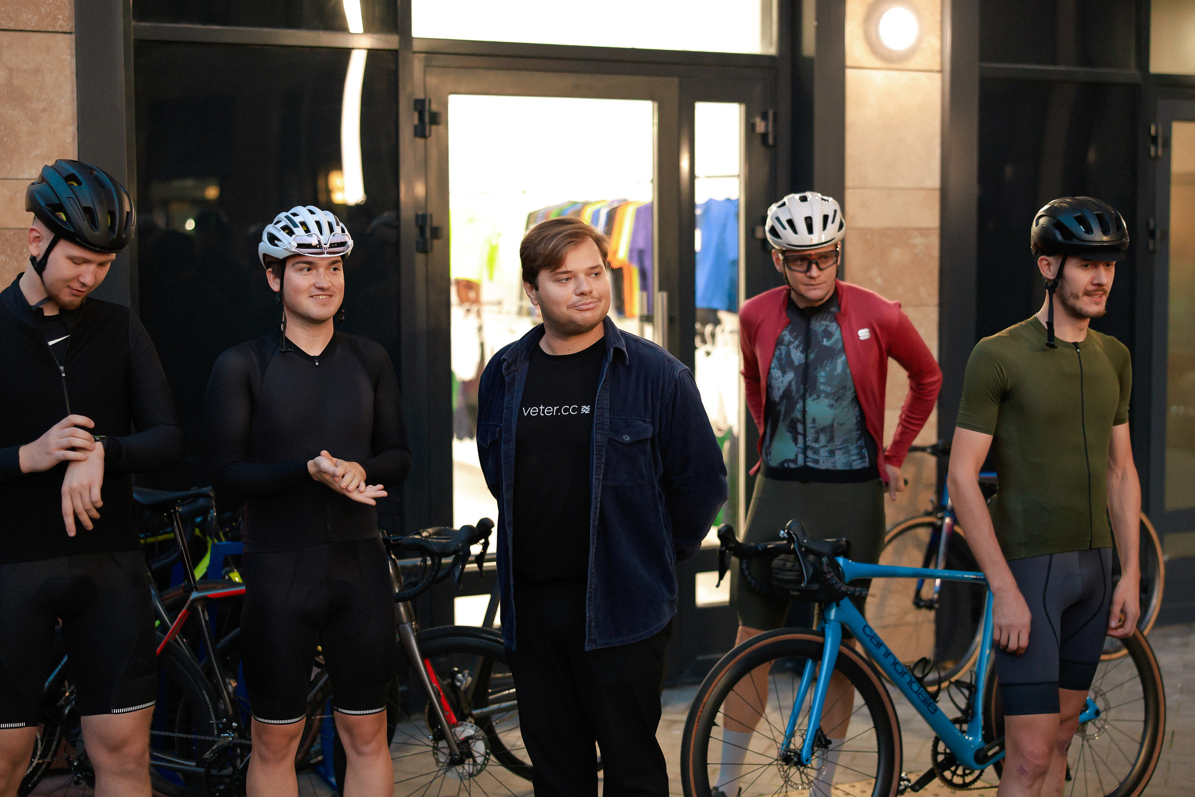 /РЕПОРТАЖ/ Вечерний заезд VETER.CC. 2023. Свадебный фотограф Великий Новгород Станислав Кособудский