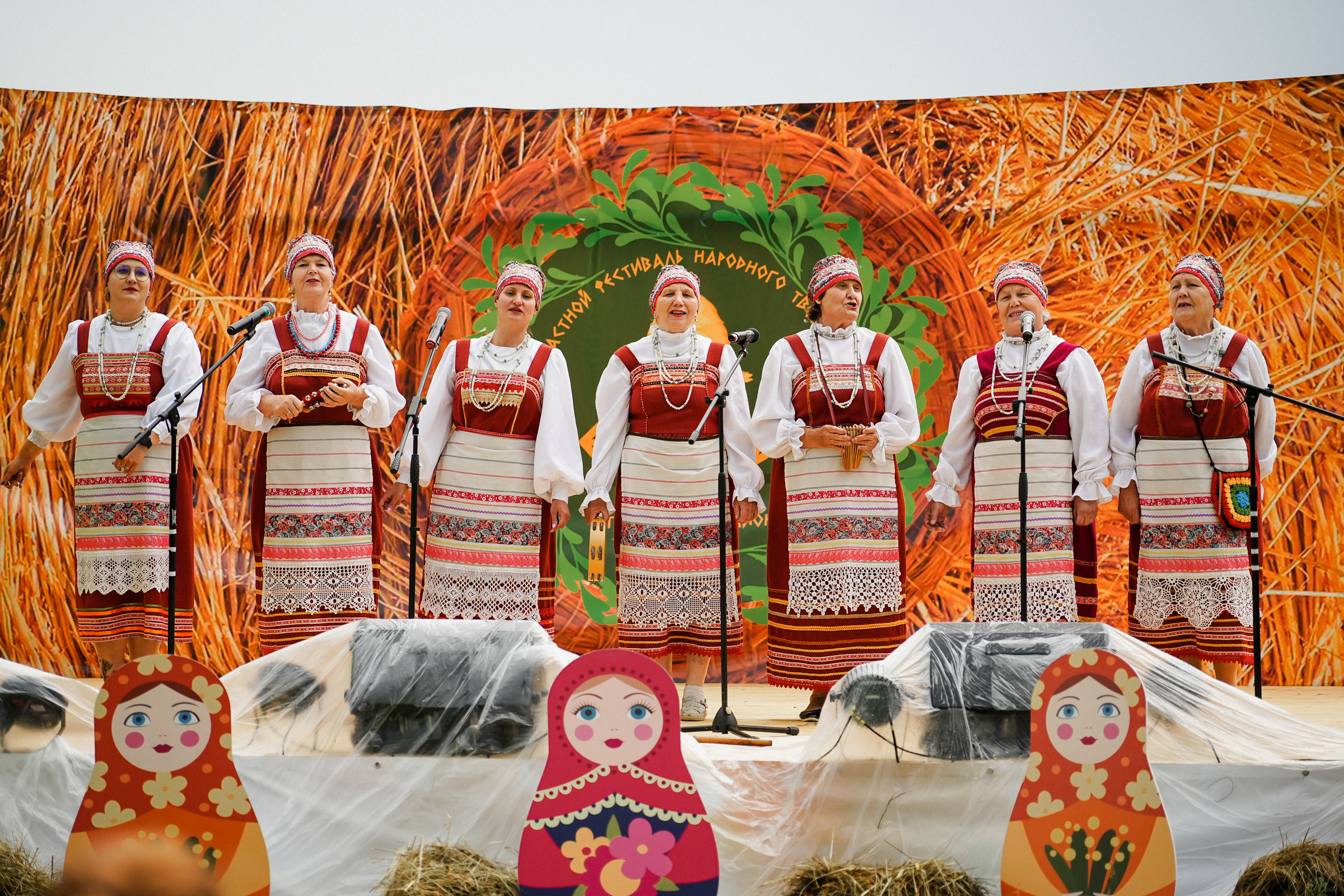 /РЕПОРТАЖ/ Фестиваль СЕНОВАЛ 01.07.2023 (Парфино). Свадебный фотограф Великий Новгород Станислав Кособудский