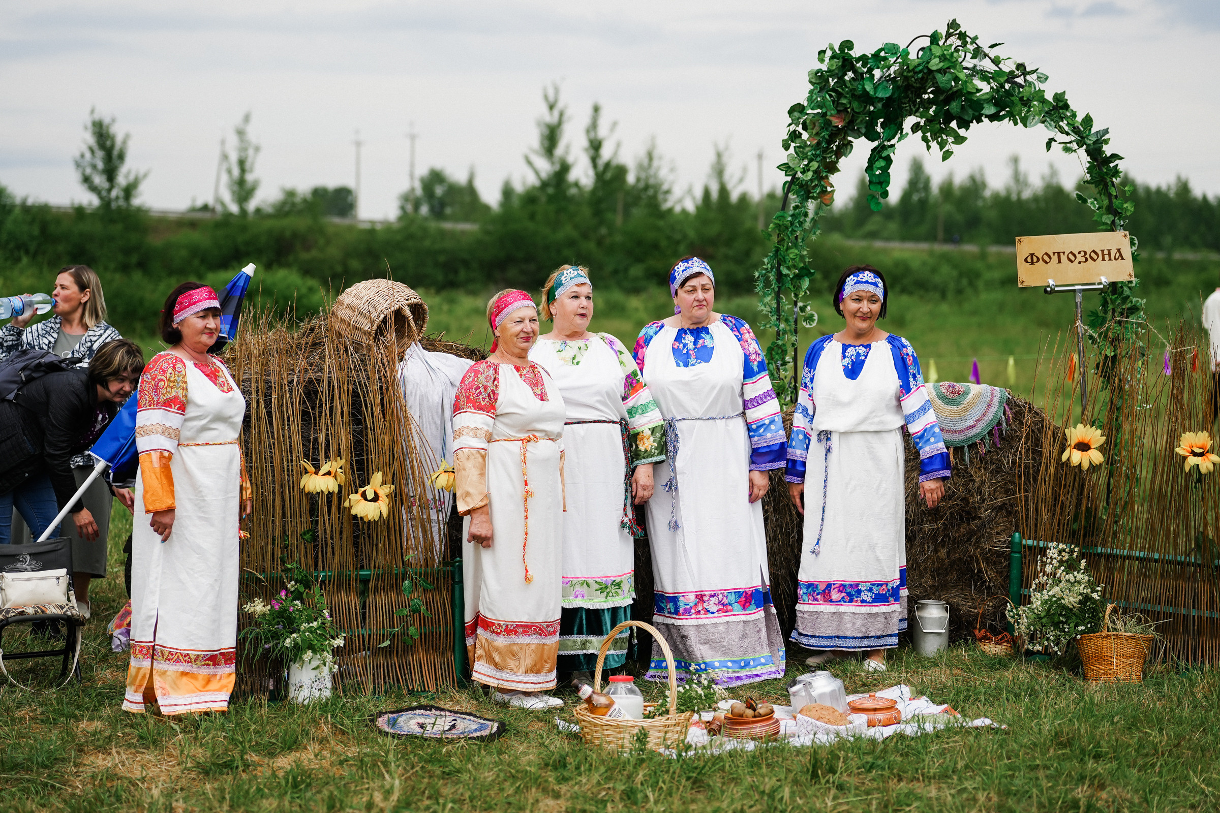 /РЕПОРТАЖ/ Фестиваль СЕНОВАЛ 01.07.2023 (Парфино). Свадебный фотограф Великий Новгород Станислав Кособудский
