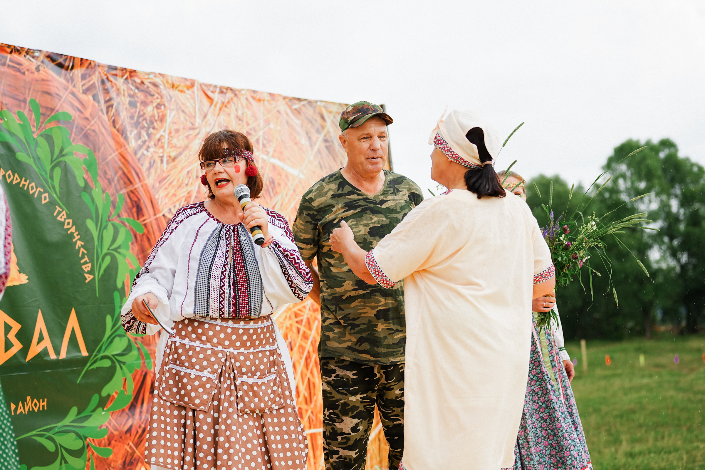 /РЕПОРТАЖ/ Фестиваль СЕНОВАЛ 01.07.2023 (Парфино). Свадебный фотограф Великий Новгород Станислав Кособудский