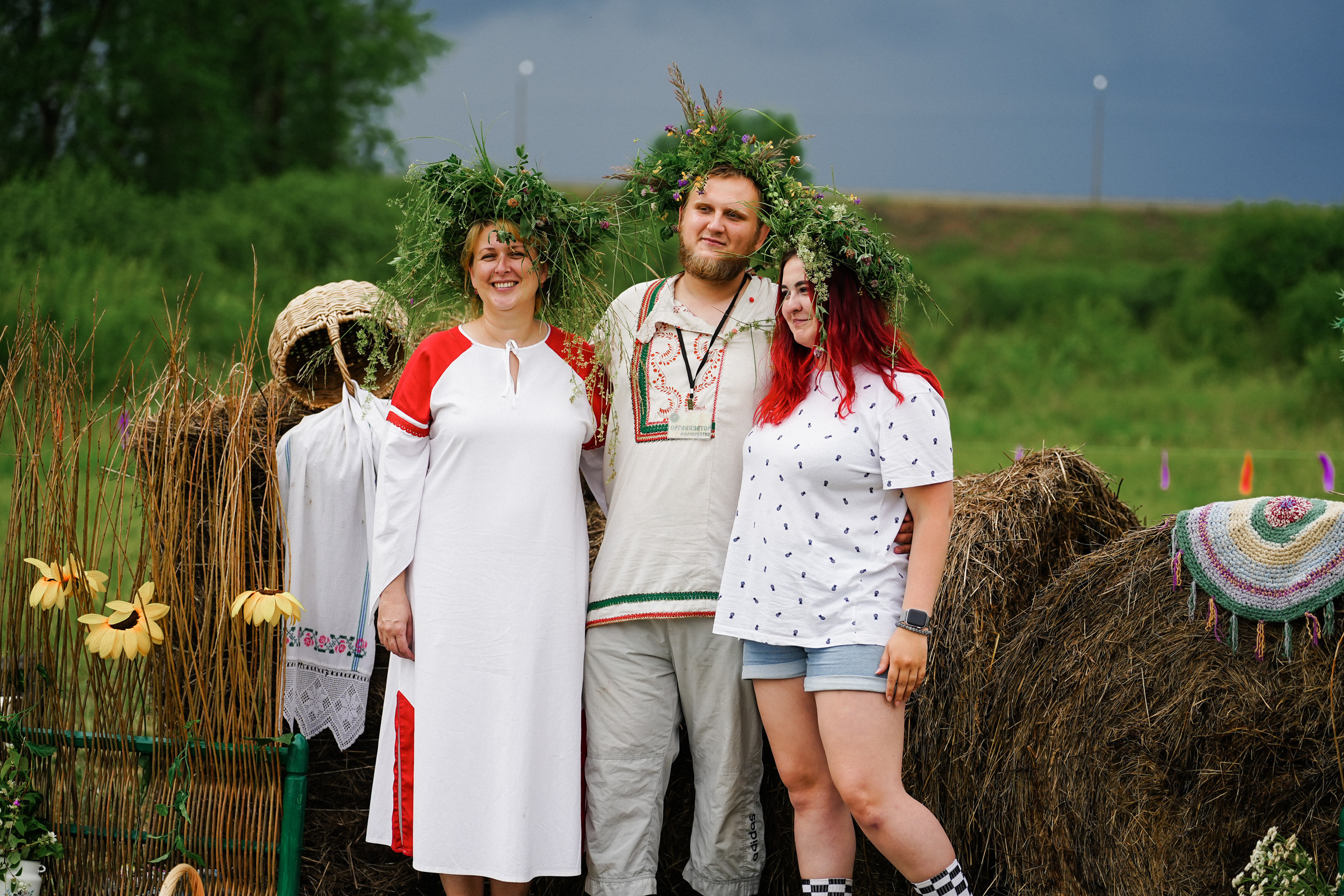 /РЕПОРТАЖ/ Фестиваль СЕНОВАЛ 01.07.2023 (Парфино). Свадебный фотограф Великий Новгород Станислав Кособудский