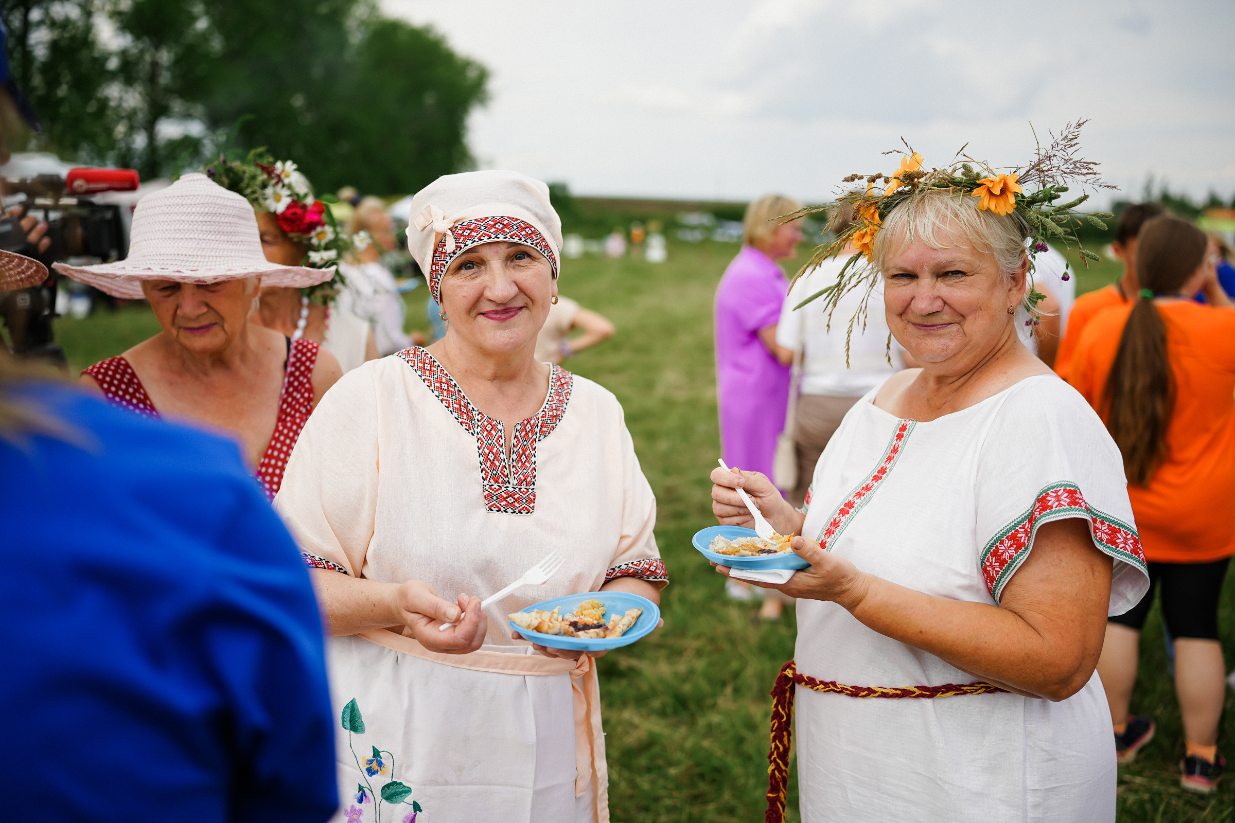 /РЕПОРТАЖ/ Фестиваль СЕНОВАЛ 01.07.2023 (Парфино). Свадебный фотограф Великий Новгород Станислав Кособудский
