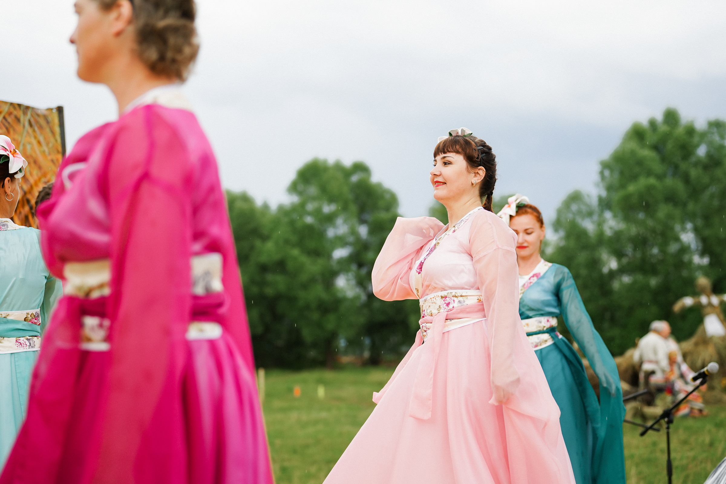 /РЕПОРТАЖ/ Фестиваль СЕНОВАЛ 01.07.2023 (Парфино). Свадебный фотограф Великий Новгород Станислав Кособудский