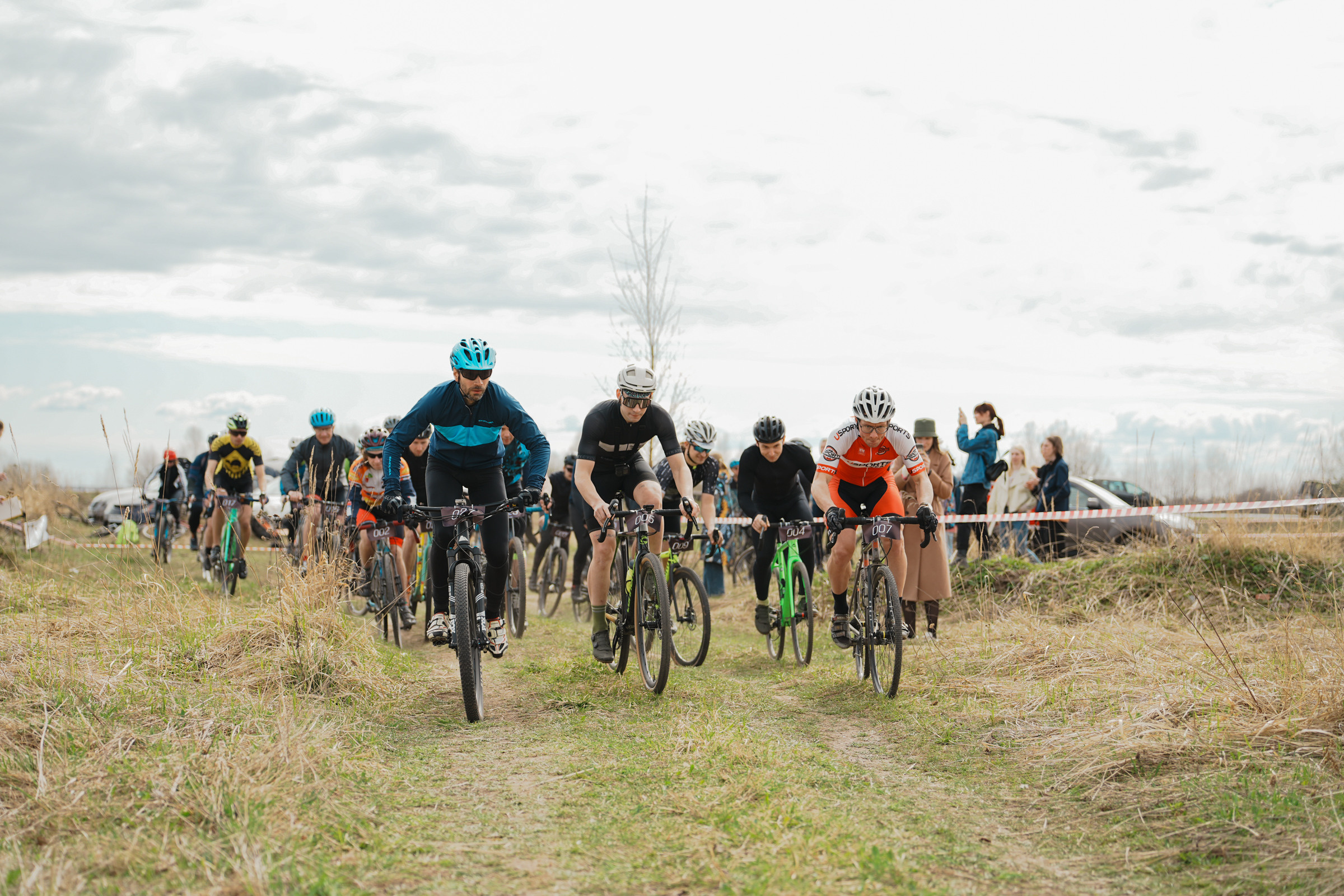 /РЕПОРТАЖ/ Велогонка «ТИПА-ЦИКЛОКРОСС-1» 22.04.2023. Свадебный фотограф Великий Новгород Станислав Кособудский