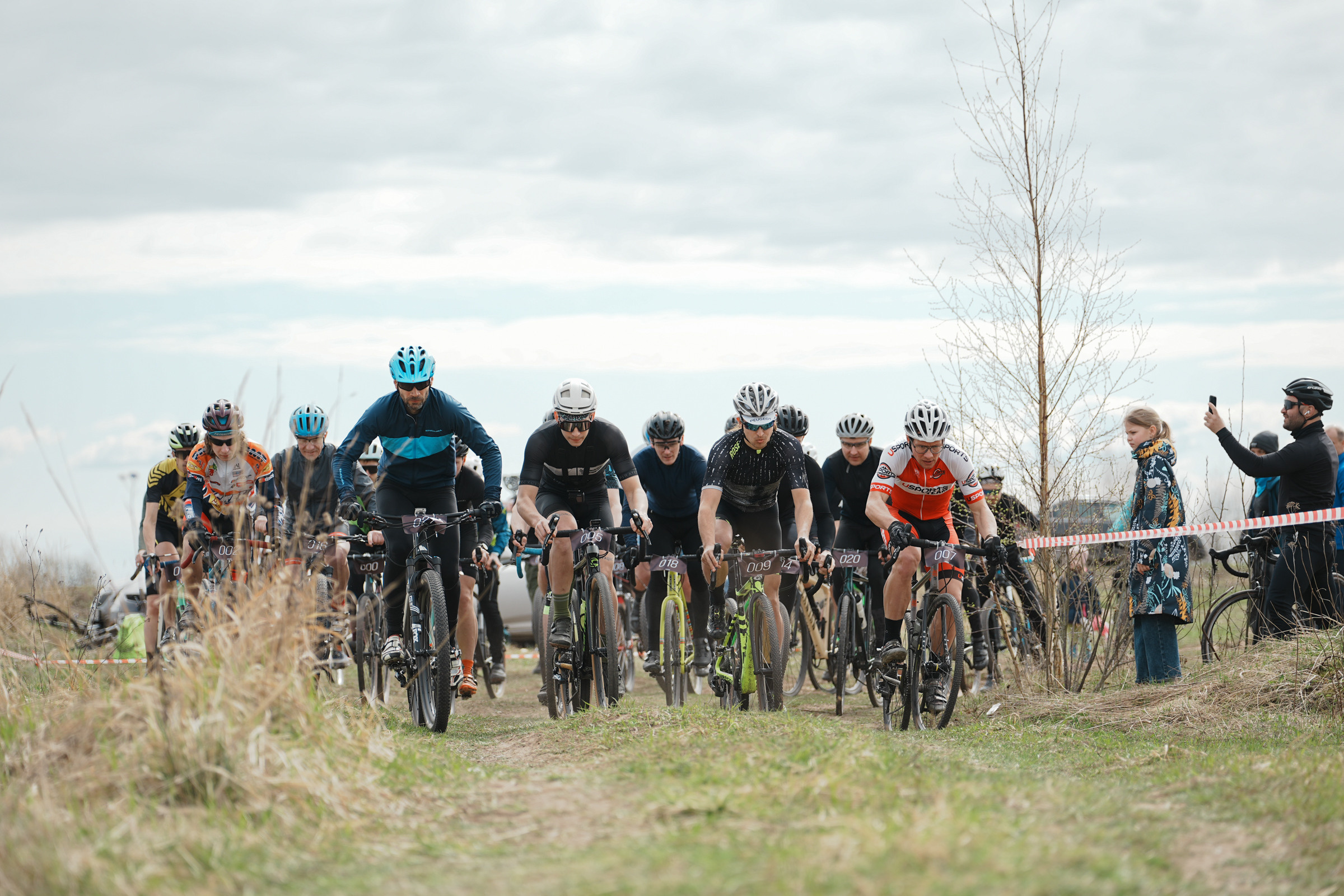 /РЕПОРТАЖ/ Велогонка «ТИПА-ЦИКЛОКРОСС-1» 22.04.2023. Свадебный фотограф Великий Новгород Станислав Кособудский
