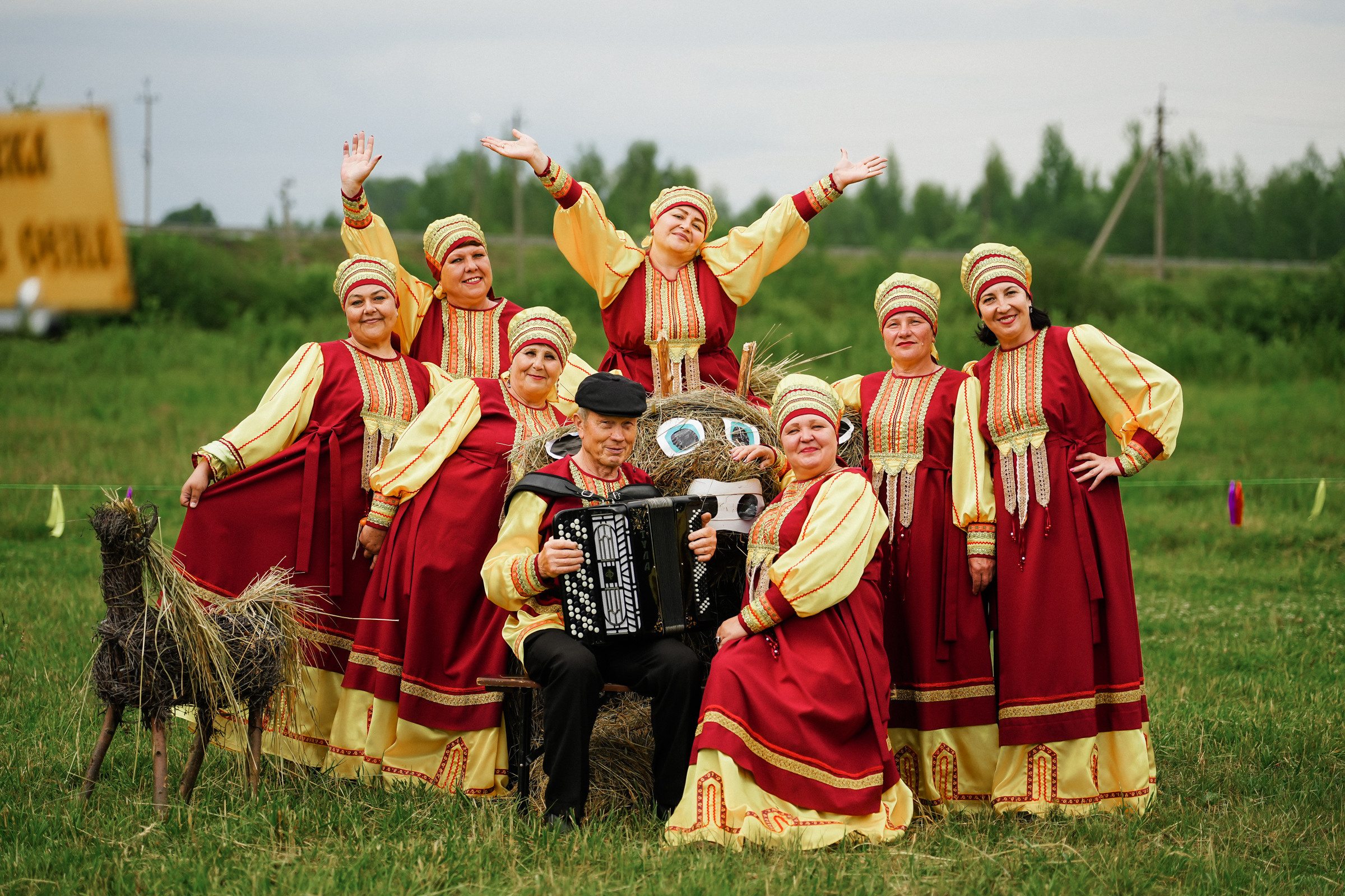 /РЕПОРТАЖ/ Фестиваль СЕНОВАЛ 01.07.2023 (Парфино). Свадебный фотограф Великий Новгород Станислав Кособудский
