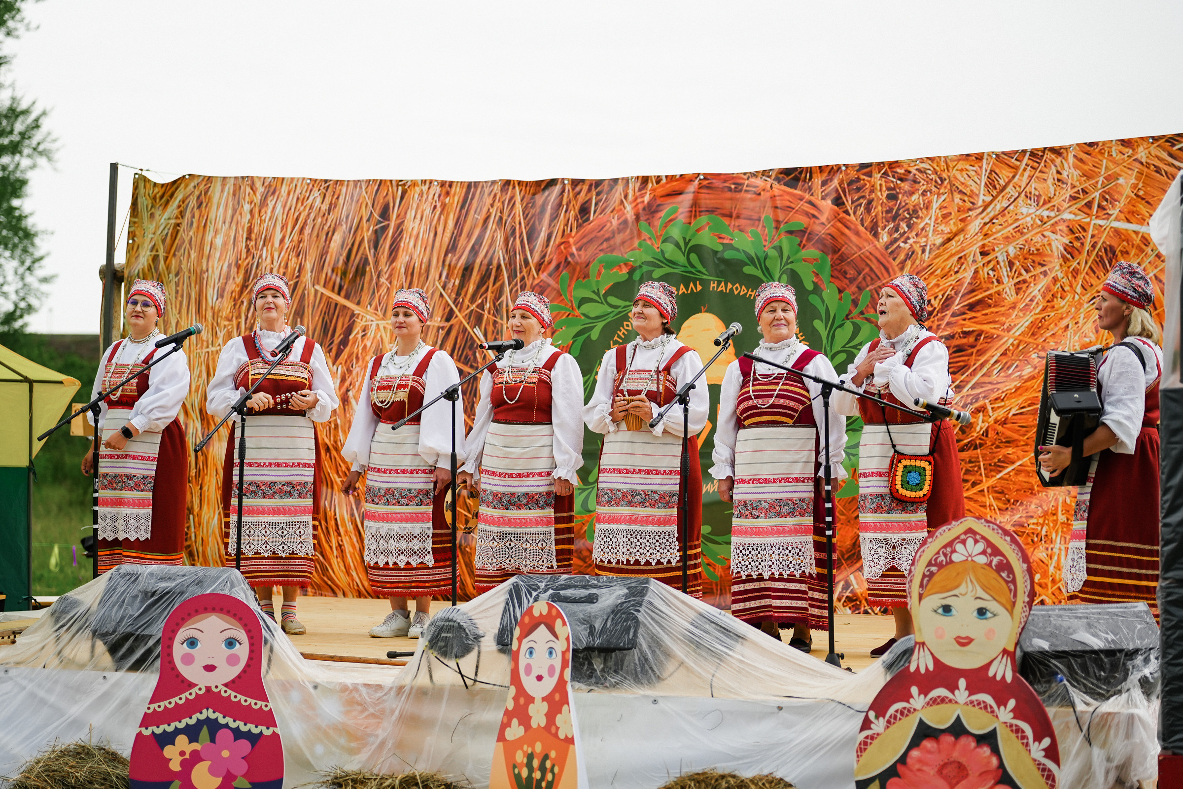 /РЕПОРТАЖ/ Фестиваль СЕНОВАЛ 01.07.2023 (Парфино). Свадебный фотограф Великий Новгород Станислав Кособудский