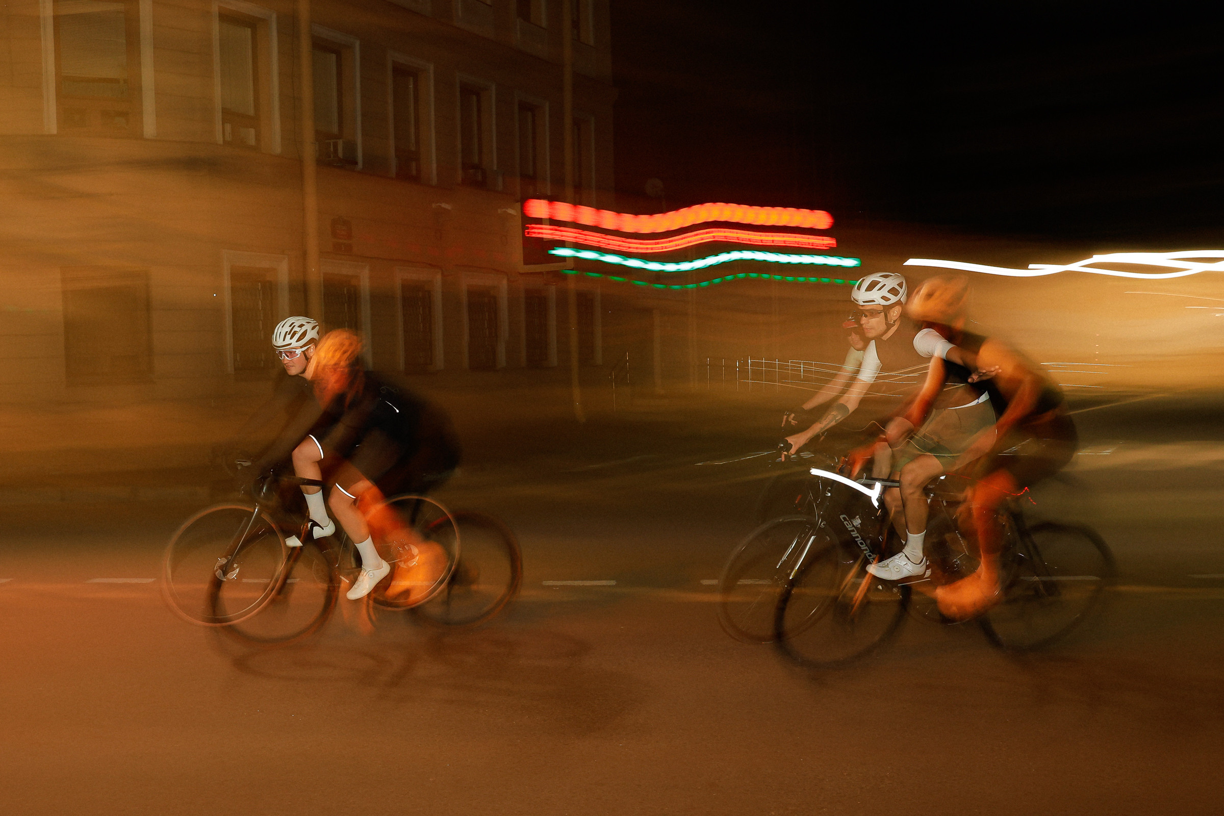 /РЕПОРТАЖ/ Вечерний заезд VETER.CC. 2023. Свадебный фотограф Великий Новгород Станислав Кособудский