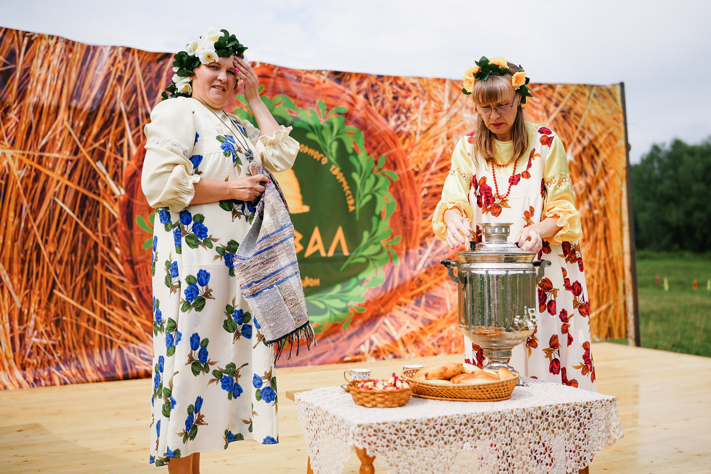 /РЕПОРТАЖ/ Фестиваль СЕНОВАЛ 01.07.2023 (Парфино). Свадебный фотограф Великий Новгород Станислав Кособудский