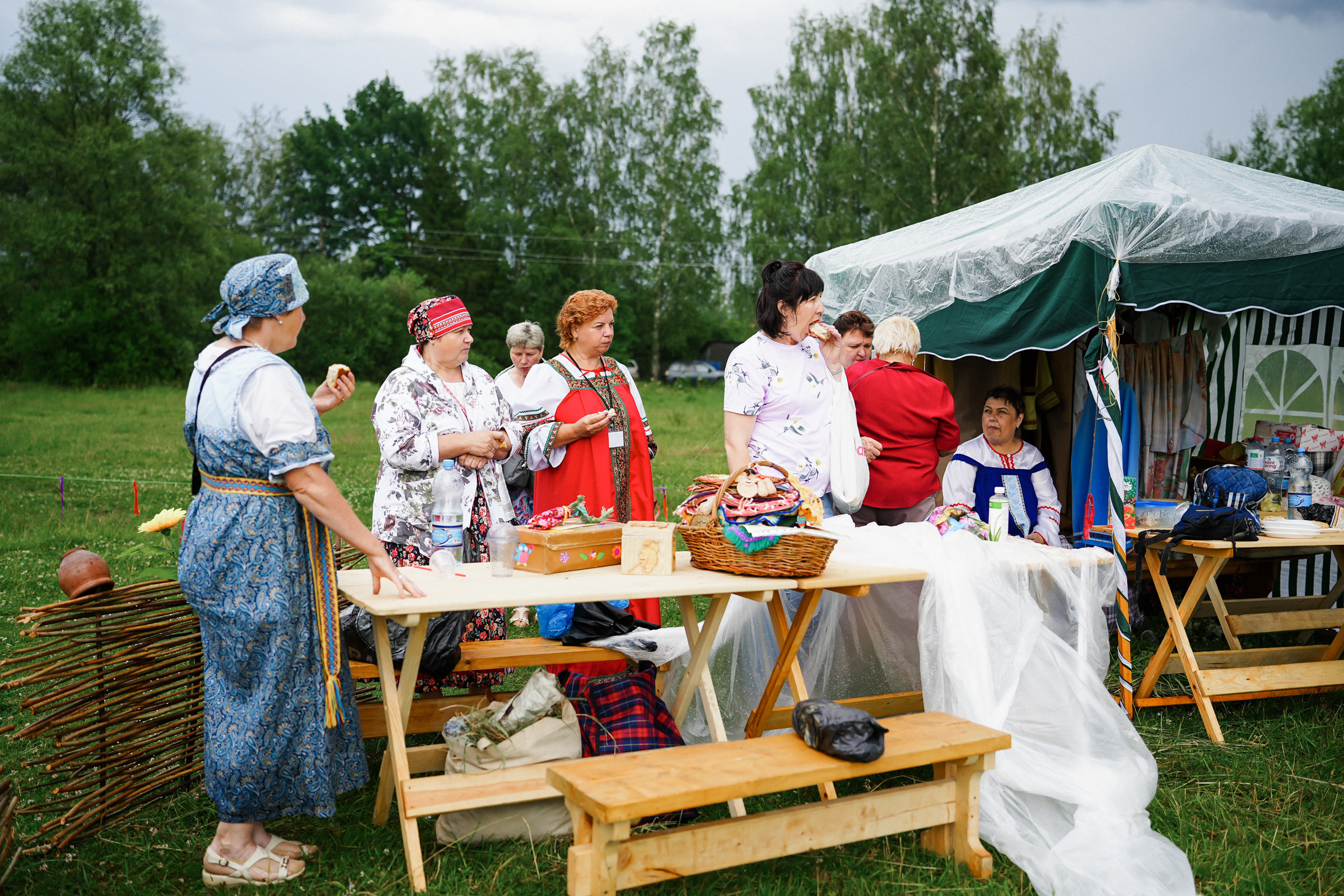 /РЕПОРТАЖ/ Фестиваль СЕНОВАЛ 01.07.2023 (Парфино). Свадебный фотограф Великий Новгород Станислав Кособудский
