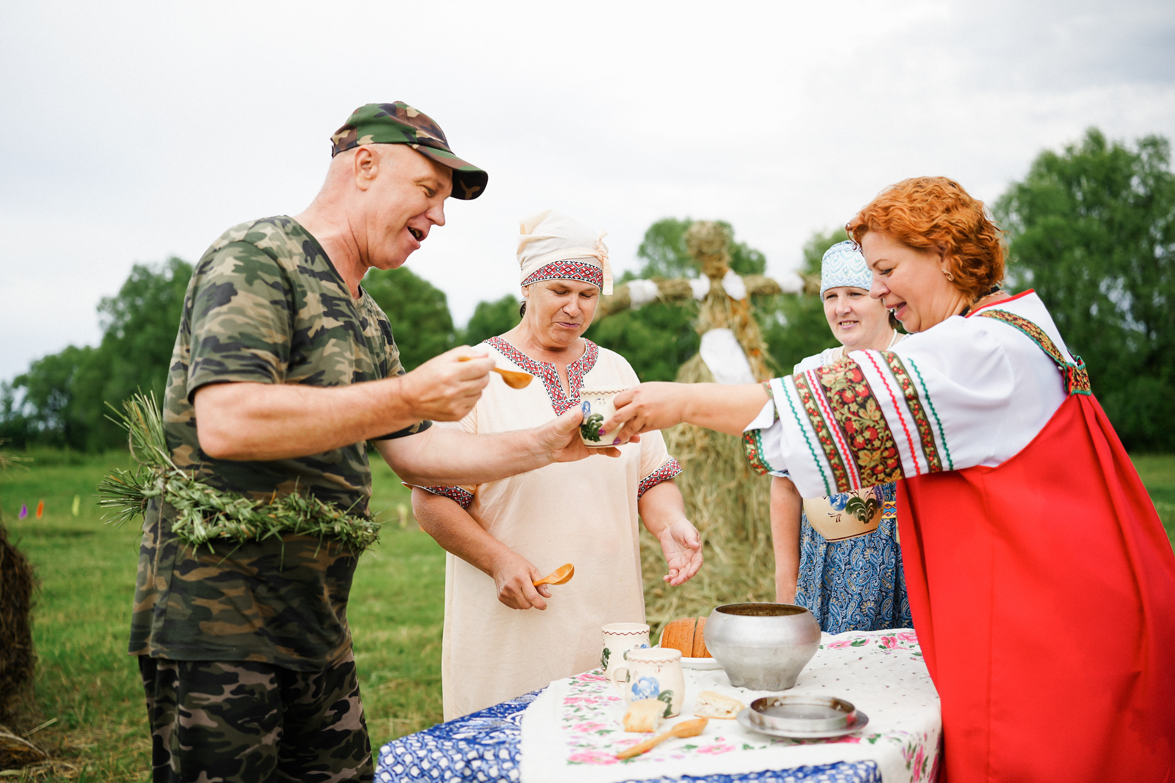 /РЕПОРТАЖ/ Фестиваль СЕНОВАЛ 01.07.2023 (Парфино). Свадебный фотограф Великий Новгород Станислав Кособудский