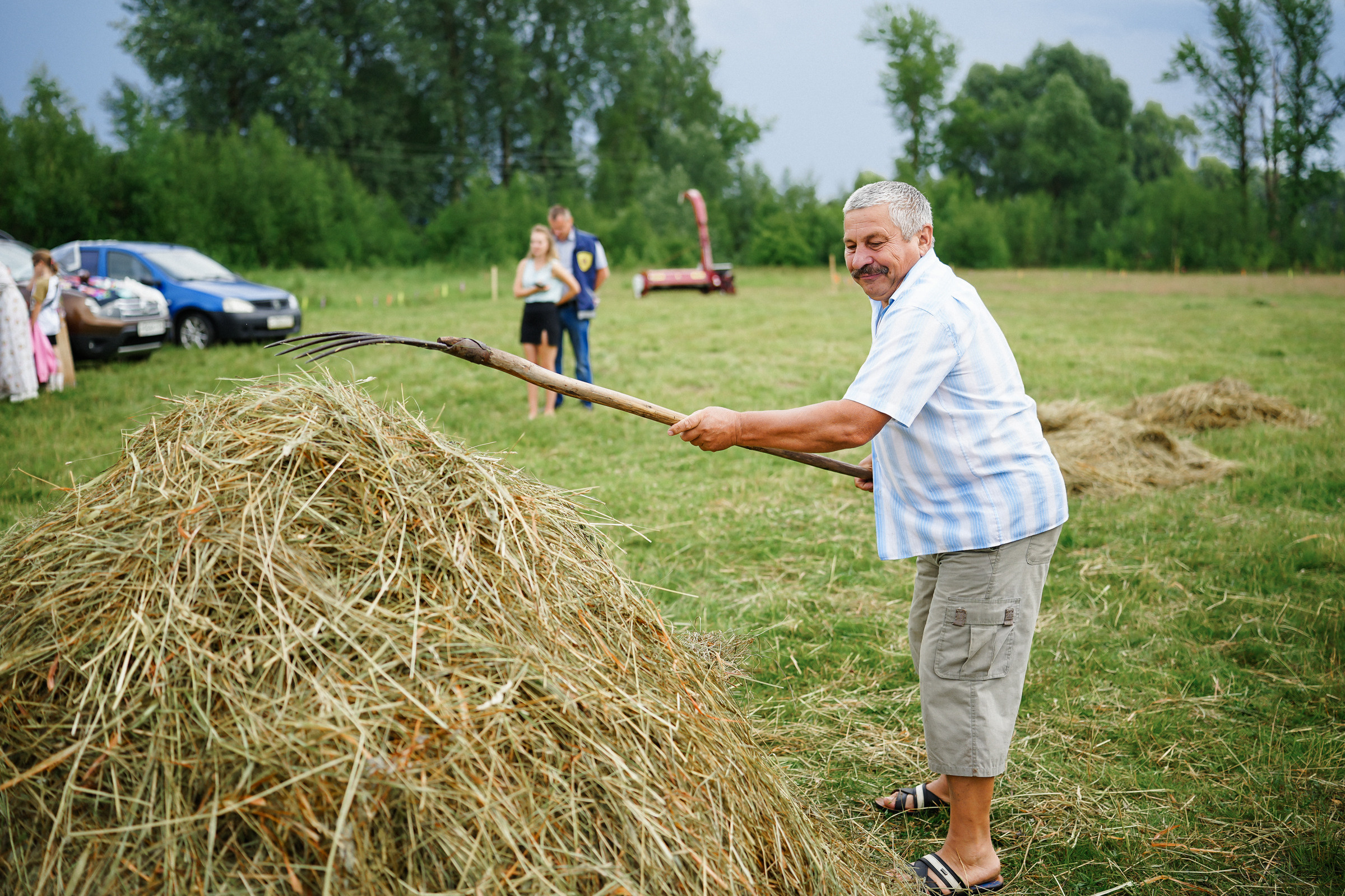 /РЕПОРТАЖ/ Фестиваль СЕНОВАЛ 01.07.2023 (Парфино). Свадебный фотограф Великий Новгород Станислав Кособудский