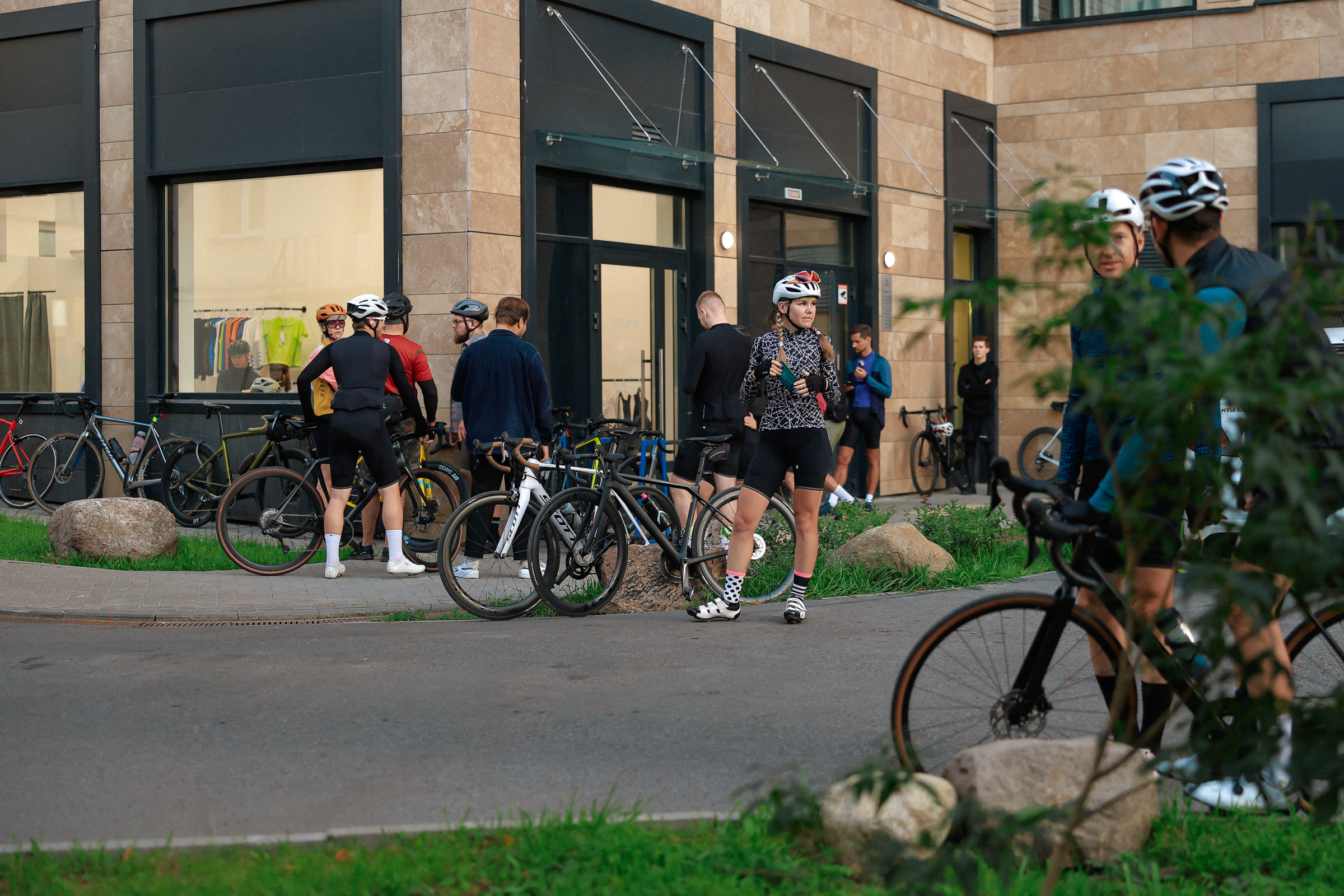 /РЕПОРТАЖ/ Вечерний заезд VETER.CC. 2023. Свадебный фотограф Великий Новгород Станислав Кособудский