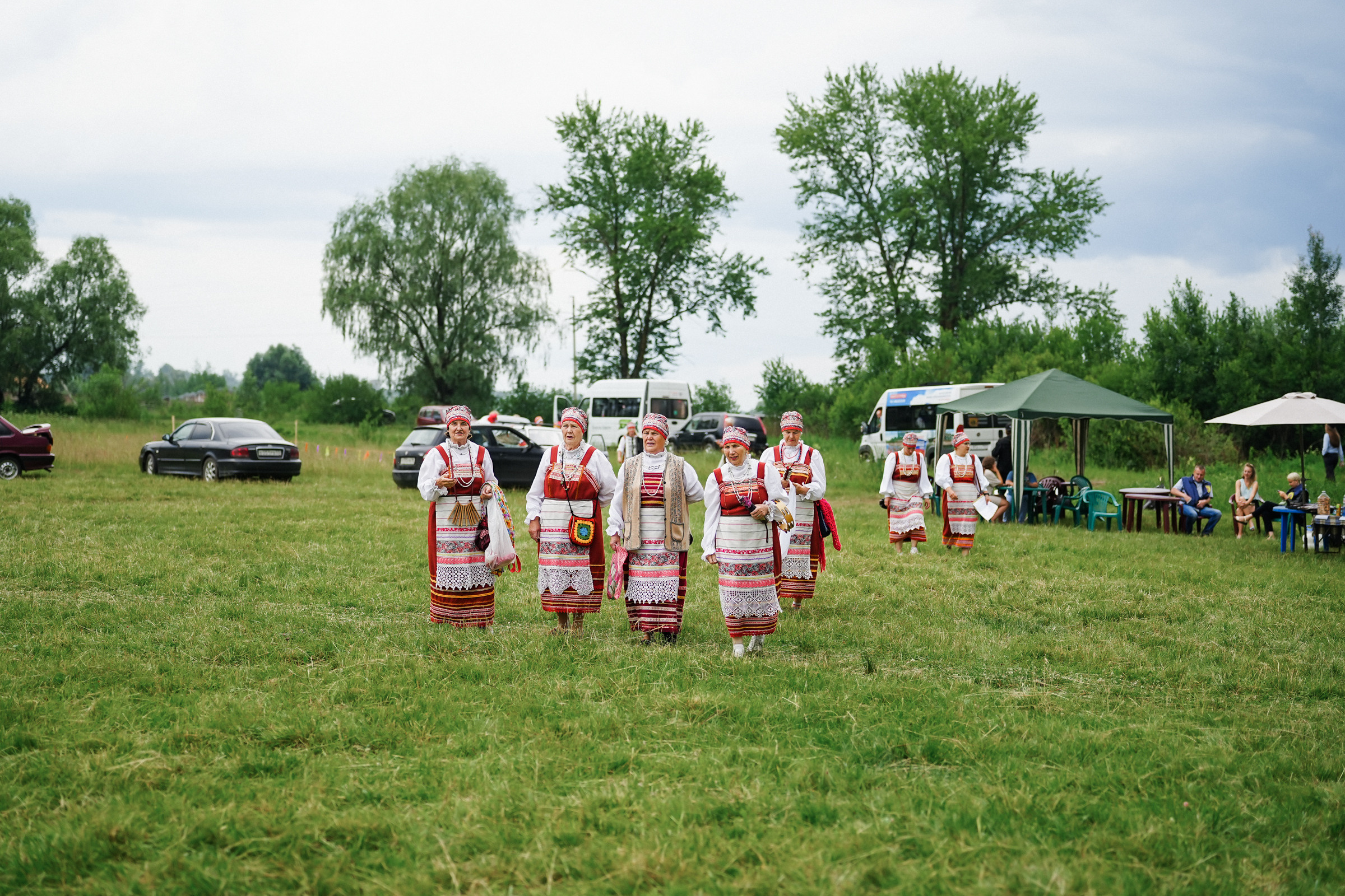 /РЕПОРТАЖ/ Фестиваль СЕНОВАЛ 01.07.2023 (Парфино). Свадебный фотограф Великий Новгород Станислав Кособудский