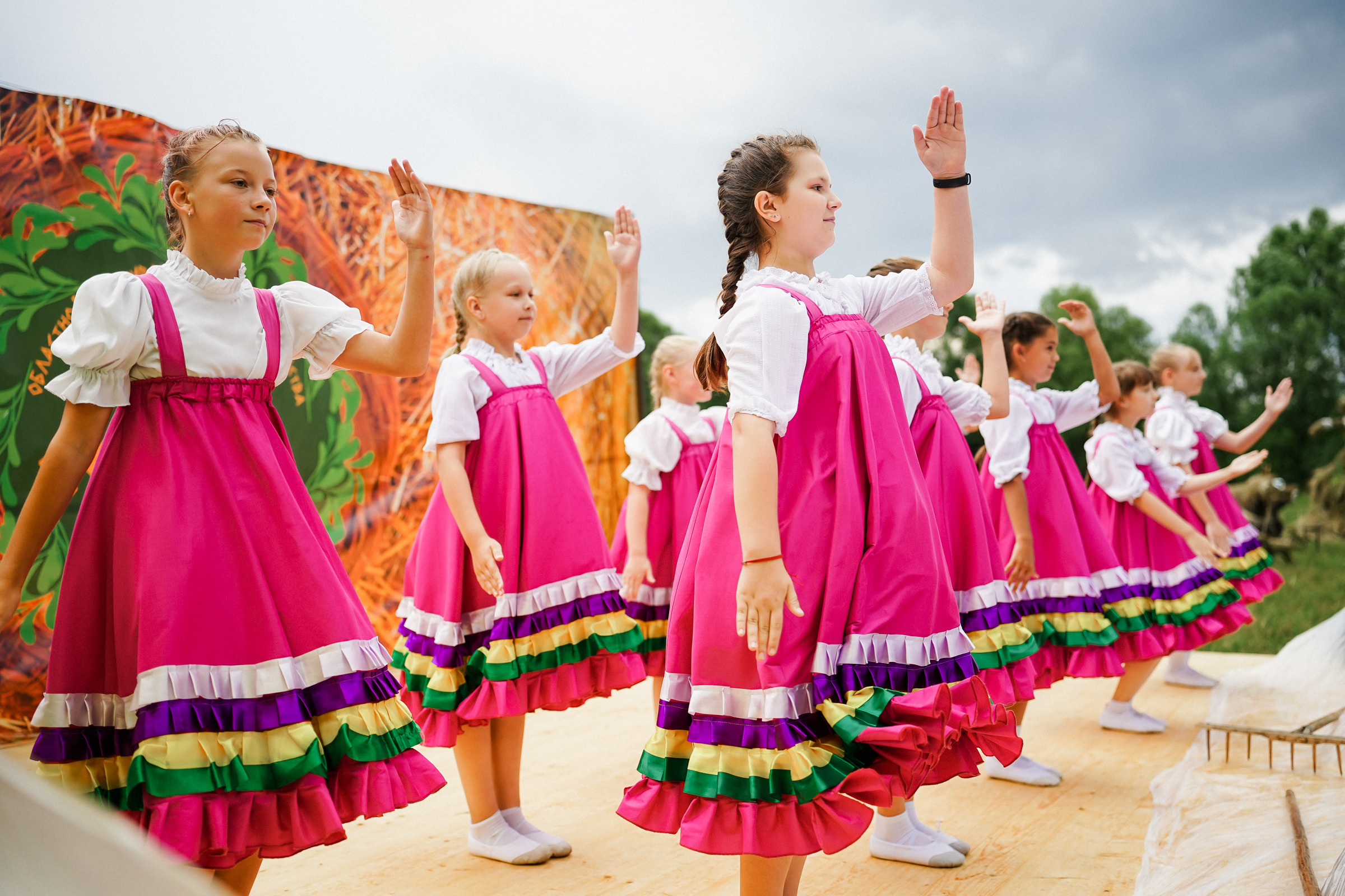 /РЕПОРТАЖ/ Фестиваль СЕНОВАЛ 01.07.2023 (Парфино). Свадебный фотограф Великий Новгород Станислав Кособудский