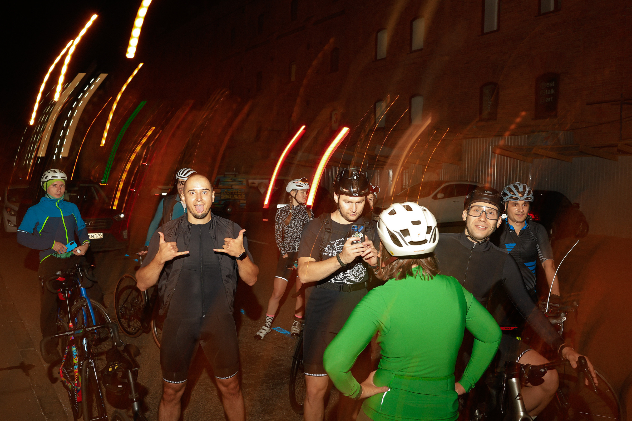 /РЕПОРТАЖ/ Вечерний заезд VETER.CC. 2023. Свадебный фотограф Великий Новгород Станислав Кособудский