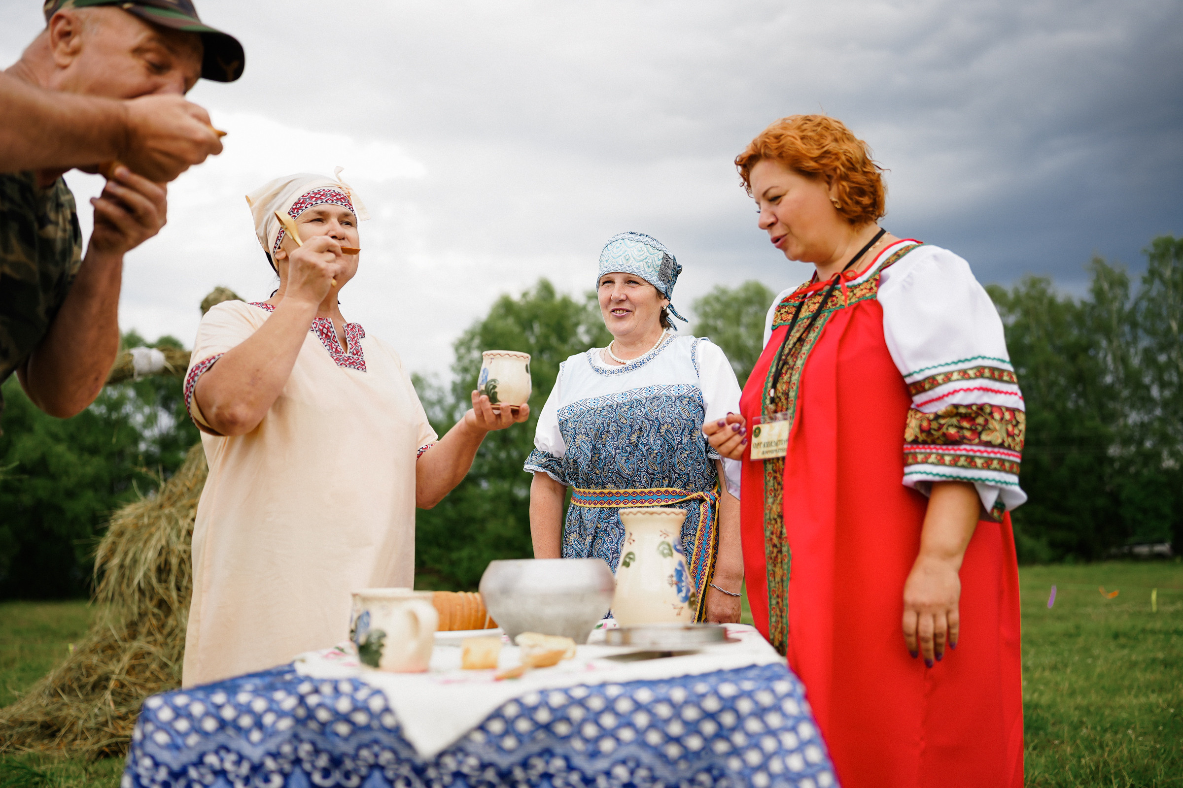 /РЕПОРТАЖ/ Фестиваль СЕНОВАЛ 01.07.2023 (Парфино). Свадебный фотограф Великий Новгород Станислав Кособудский