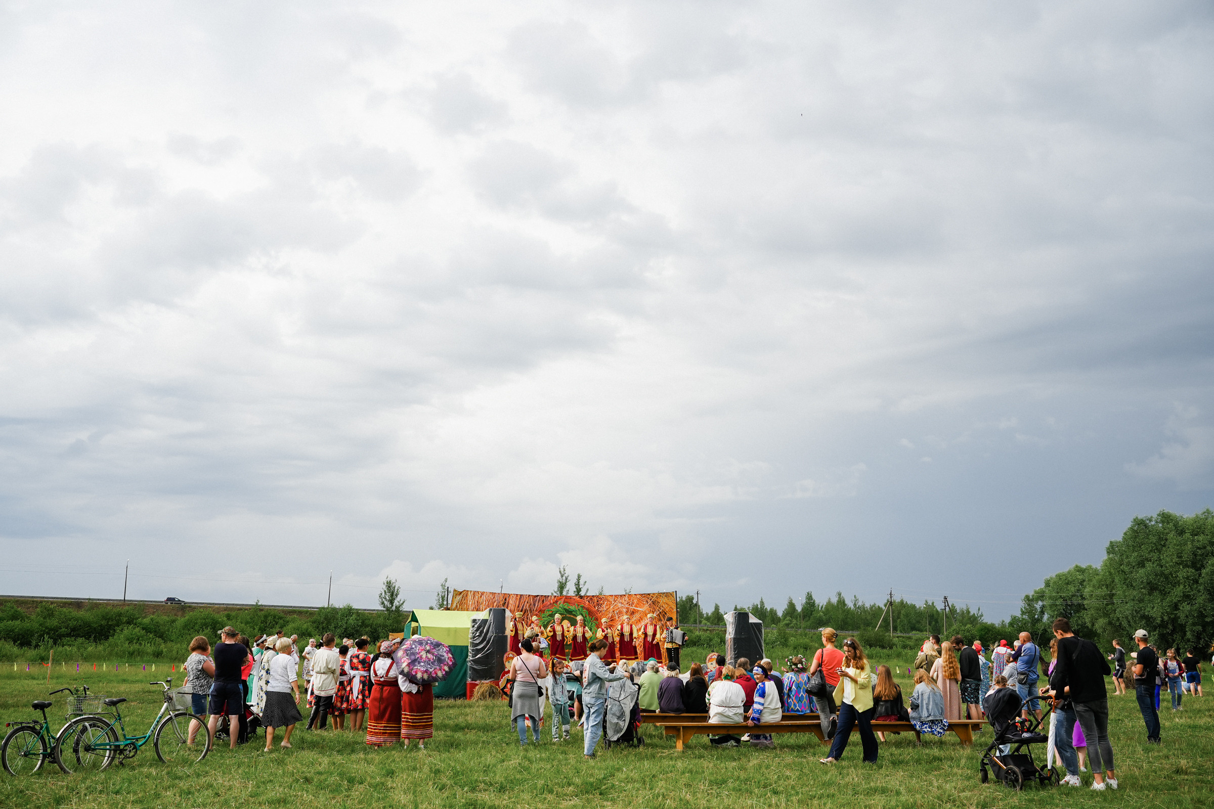 /РЕПОРТАЖ/ Фестиваль СЕНОВАЛ 01.07.2023 (Парфино). Свадебный фотограф Великий Новгород Станислав Кособудский