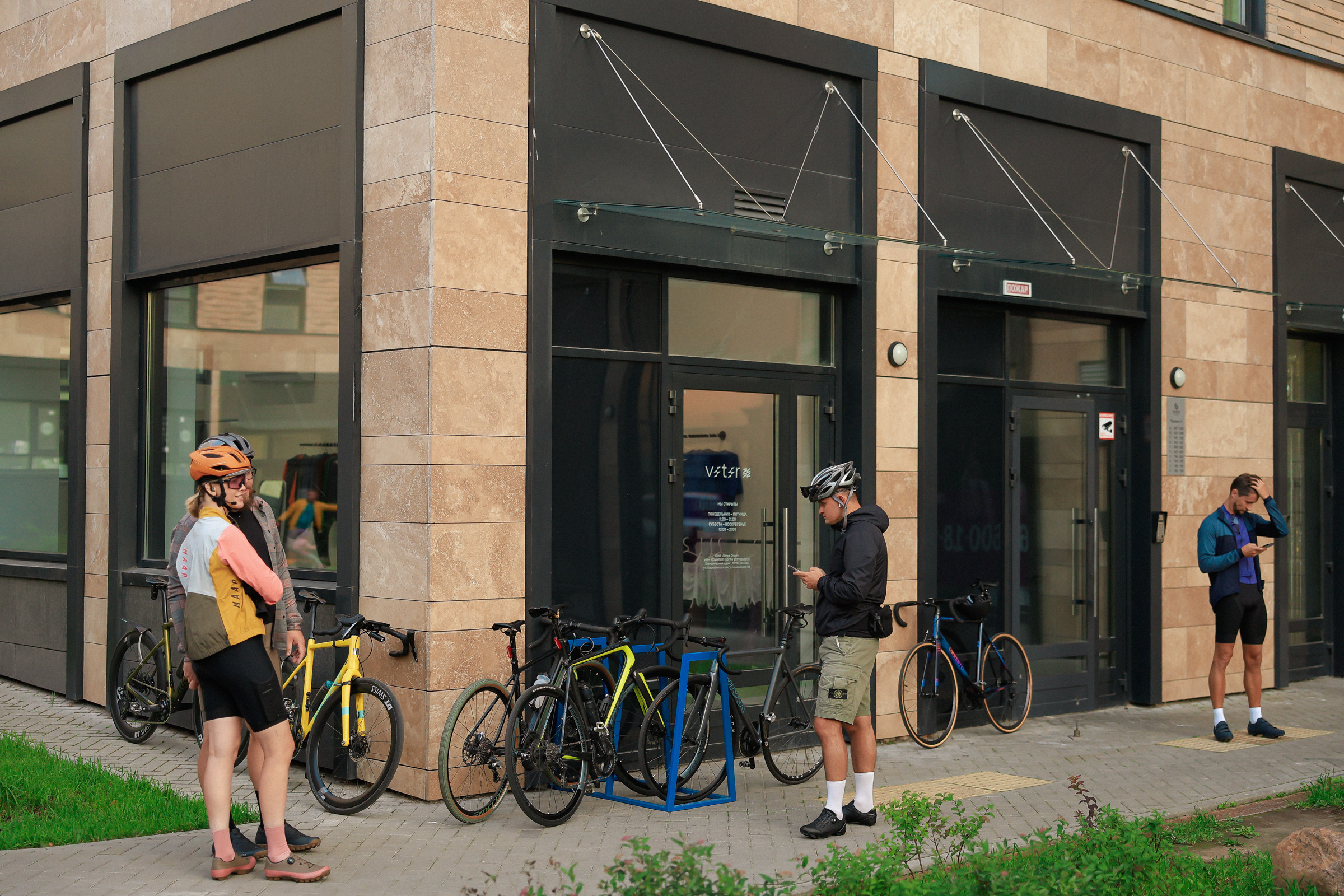 /РЕПОРТАЖ/ Вечерний заезд VETER.CC. 2023. Свадебный фотограф Великий Новгород Станислав Кособудский