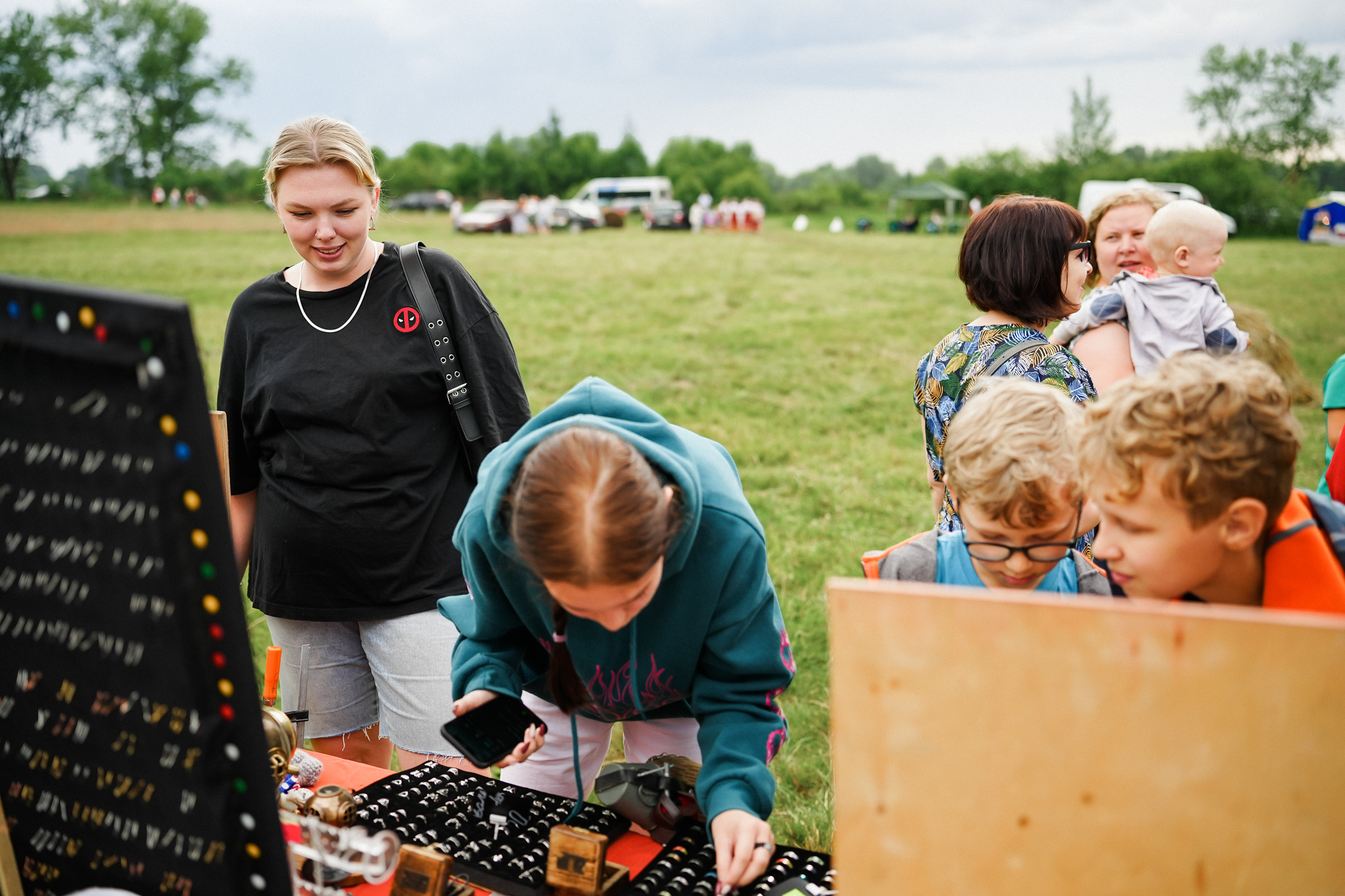 /РЕПОРТАЖ/ Фестиваль СЕНОВАЛ 01.07.2023 (Парфино). Свадебный фотограф Великий Новгород Станислав Кособудский