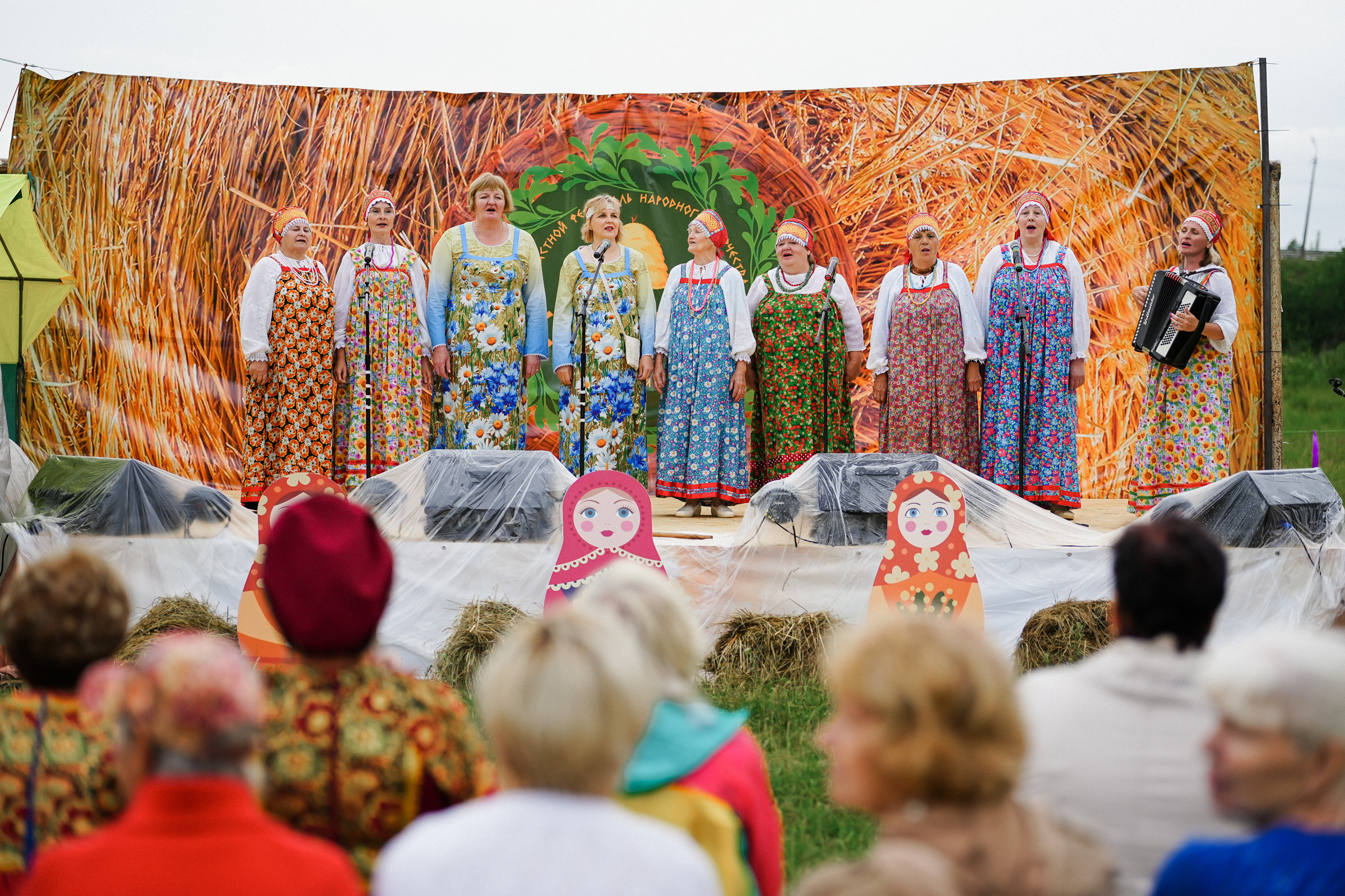 /РЕПОРТАЖ/ Фестиваль СЕНОВАЛ 01.07.2023 (Парфино). Свадебный фотограф Великий Новгород Станислав Кособудский