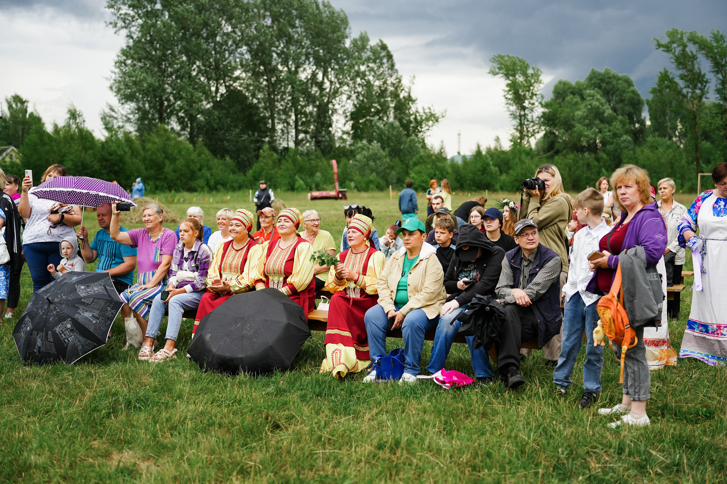 /РЕПОРТАЖ/ Фестиваль СЕНОВАЛ 01.07.2023 (Парфино). Свадебный фотограф Великий Новгород Станислав Кособудский