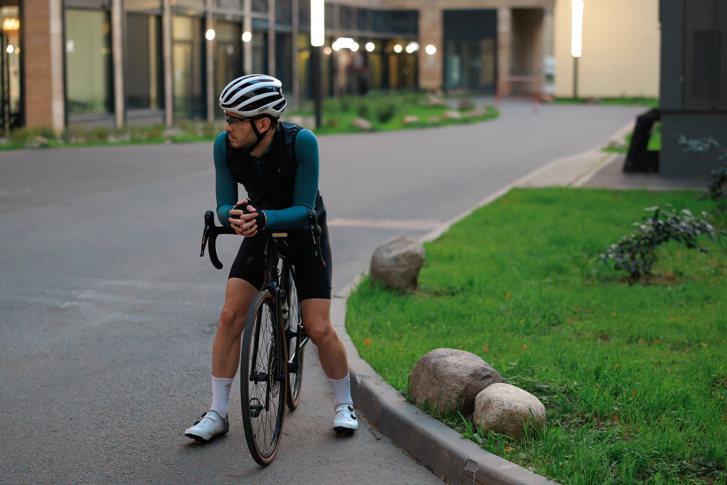 /РЕПОРТАЖ/ Вечерний заезд VETER.CC. 2023. Свадебный фотограф Великий Новгород Станислав Кособудский