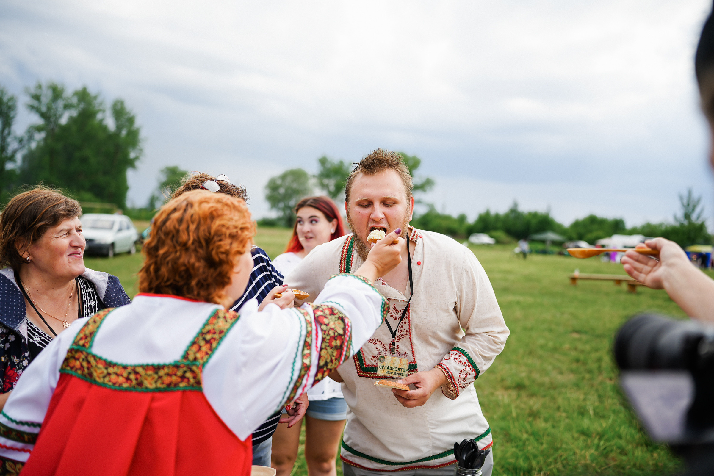 /РЕПОРТАЖ/ Фестиваль СЕНОВАЛ 01.07.2023 (Парфино). Свадебный фотограф Великий Новгород Станислав Кособудский
