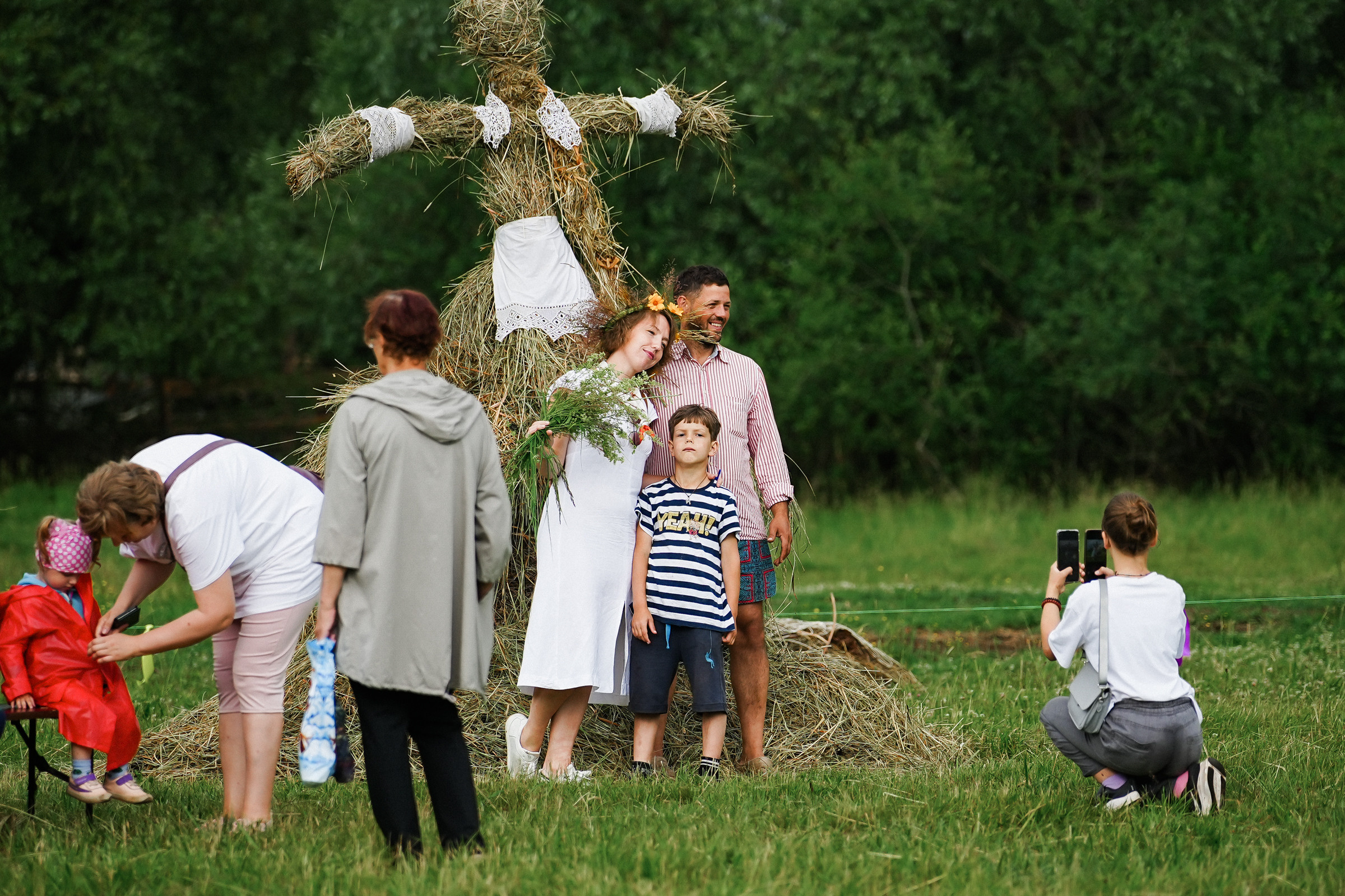 /РЕПОРТАЖ/ Фестиваль СЕНОВАЛ 01.07.2023 (Парфино). Свадебный фотограф Великий Новгород Станислав Кособудский