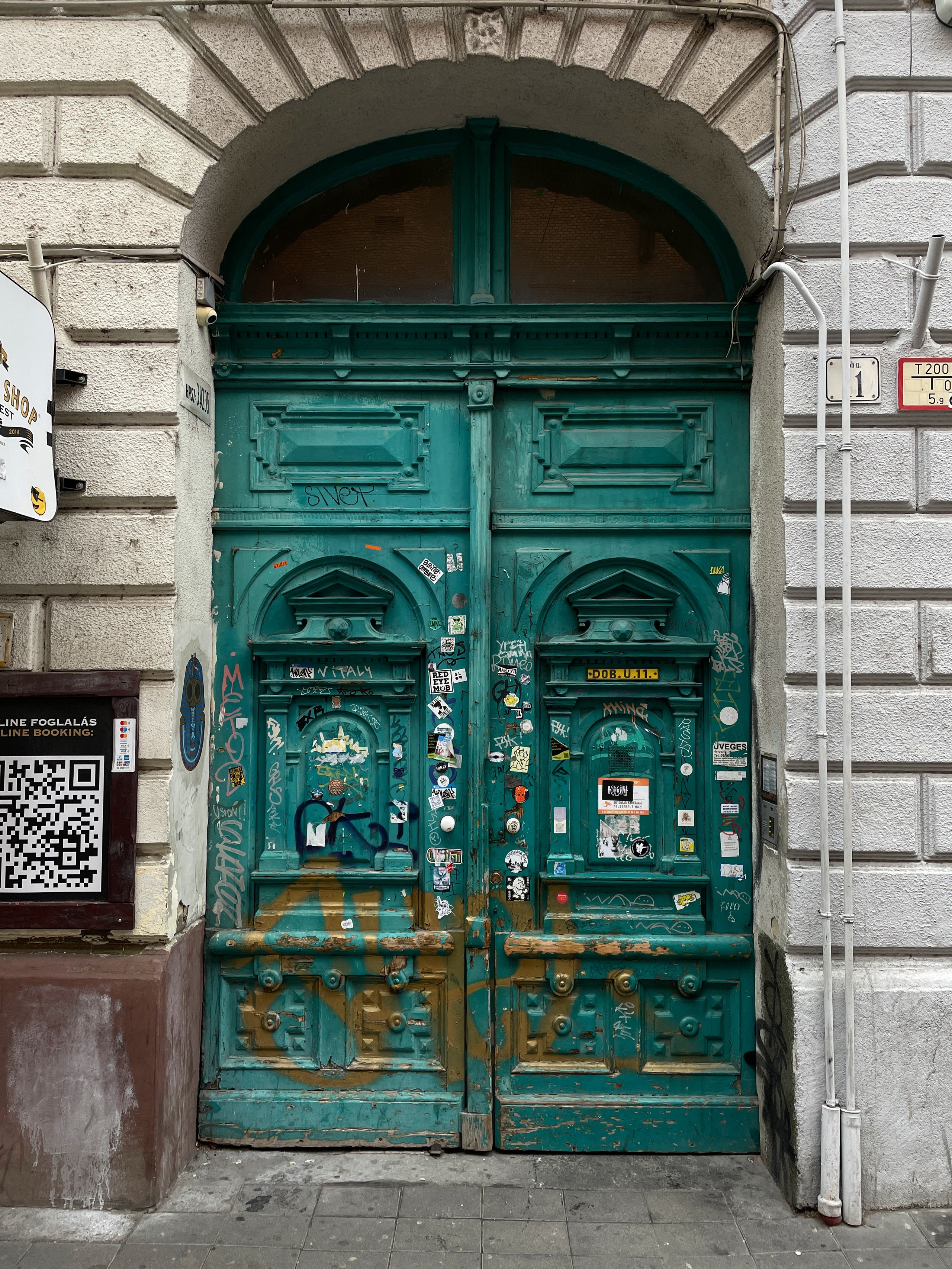 green door