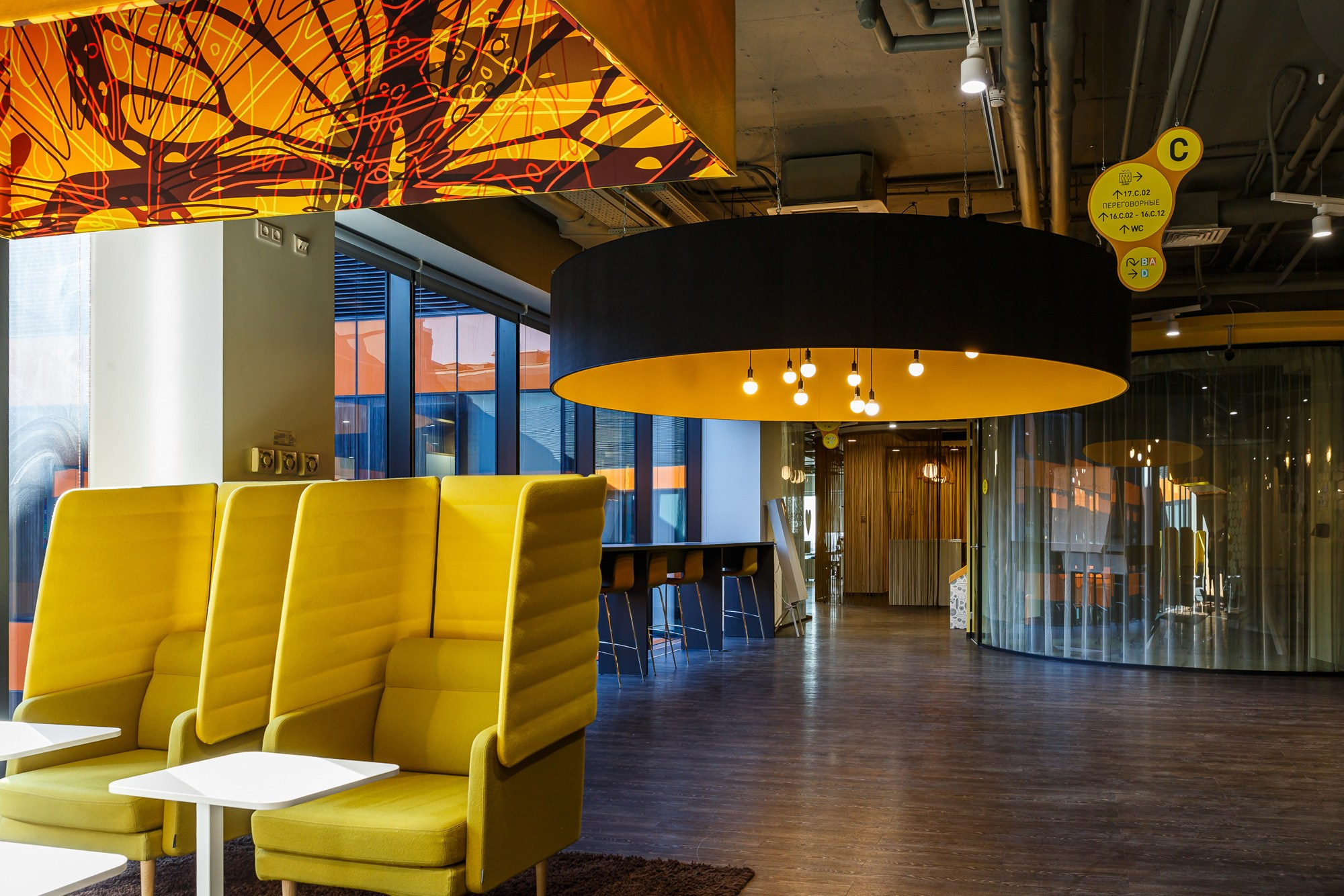 Сбер. Фотограф Ксения Колесникова. Интерьерная и портретная съемка в Москве