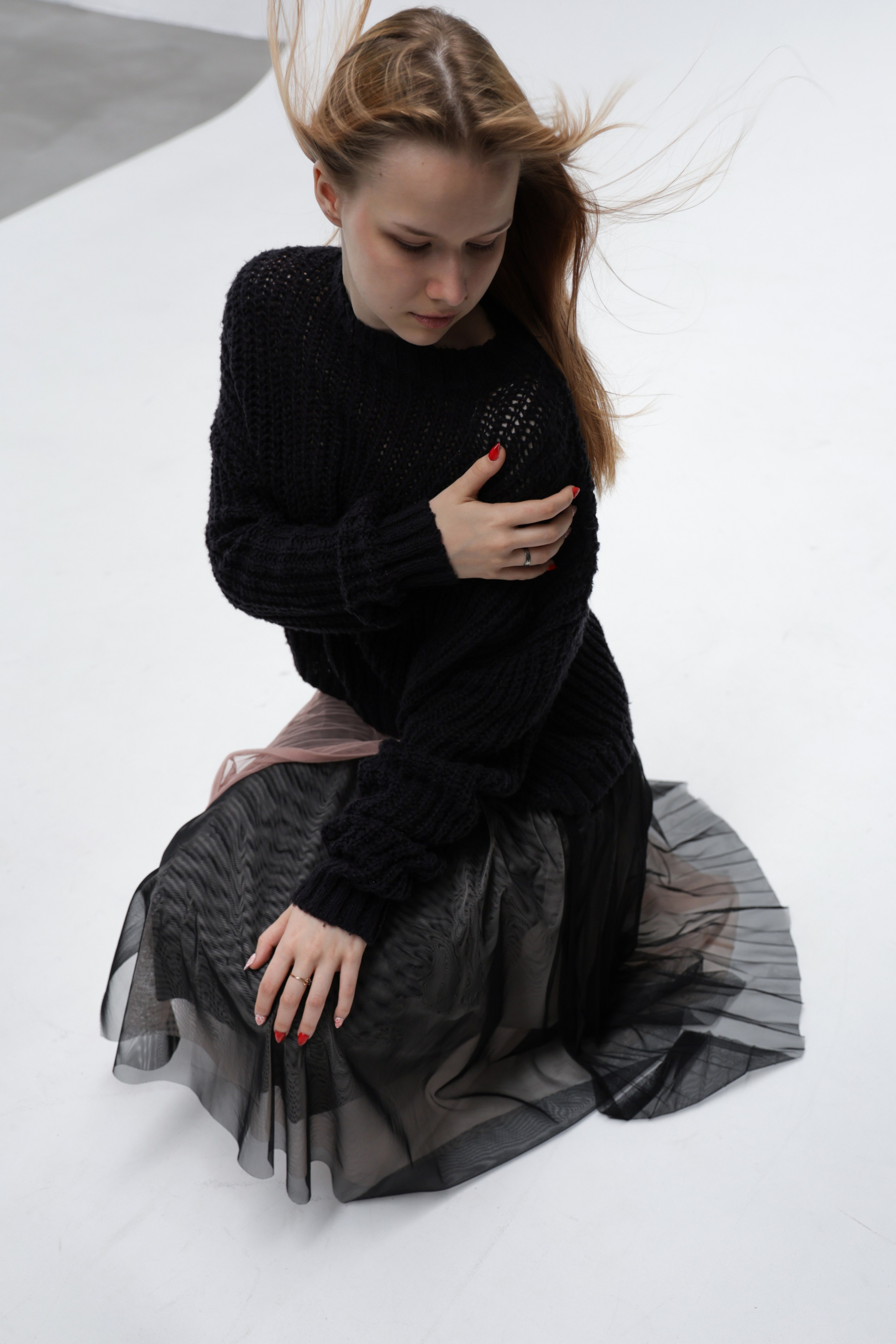 Wires. Portrait photographer based in Toronto — Blinova Mariia