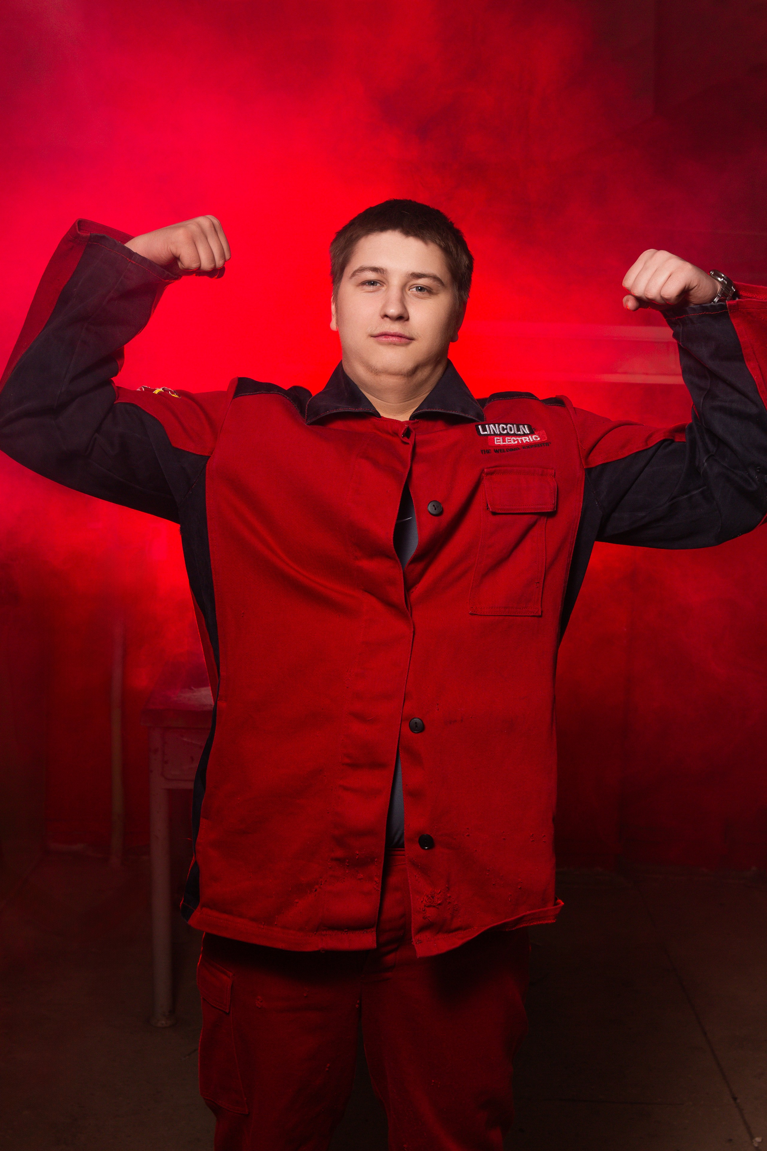 Портретная Фотосессия в Цеху для Выпускников Сварщиков | Твой Альбом Мценск. ТВОЙ АЛЬБОМ / ТВОИ ПРАВИЛА