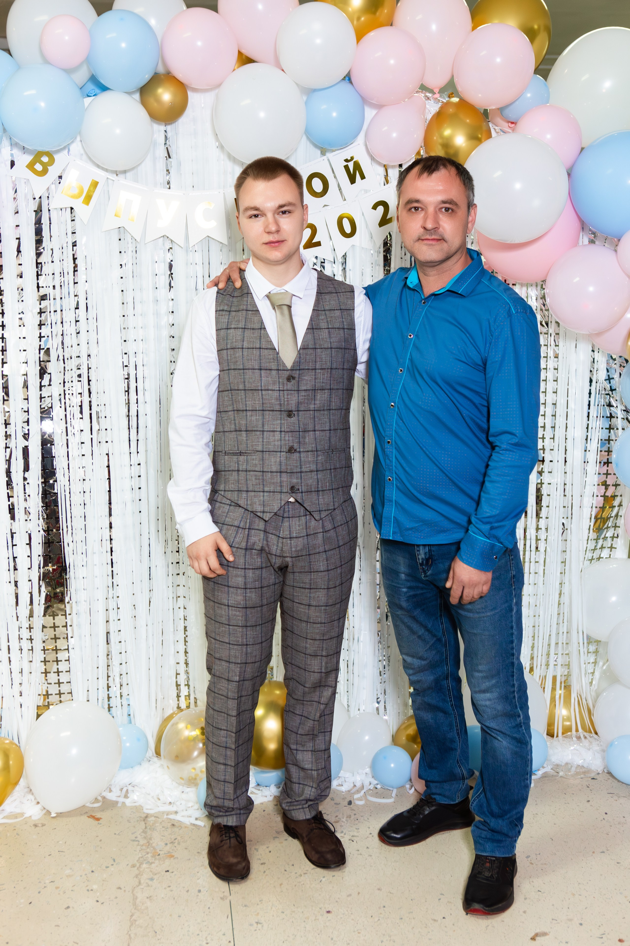 ФОТОСЕССИЯ С РОДИТЕЛЯМИ ВЫПУСКНОЙ 2025 9 ШКОЛА МЦЕНСК. ТВОЙ АЛЬБОМ / ТВОИ ПРАВИЛА