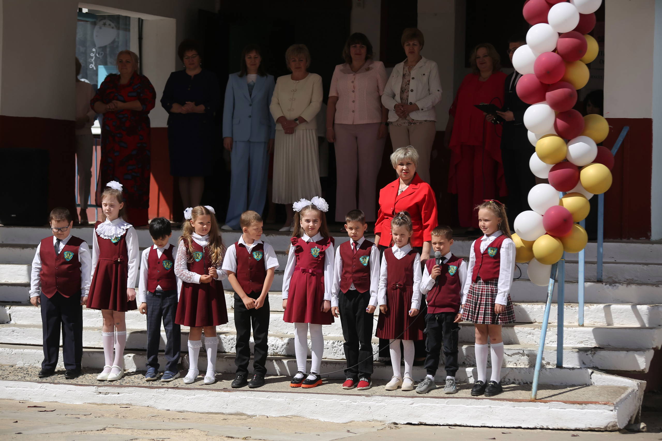 ЛИНЕЙКА «ПОСЛЕДНИЙ ЗВОНОК» 9 ШКОЛА 2024 г МЦЕНСК. ТВОЙ АЛЬБОМ / ТВОИ ПРАВИЛА
