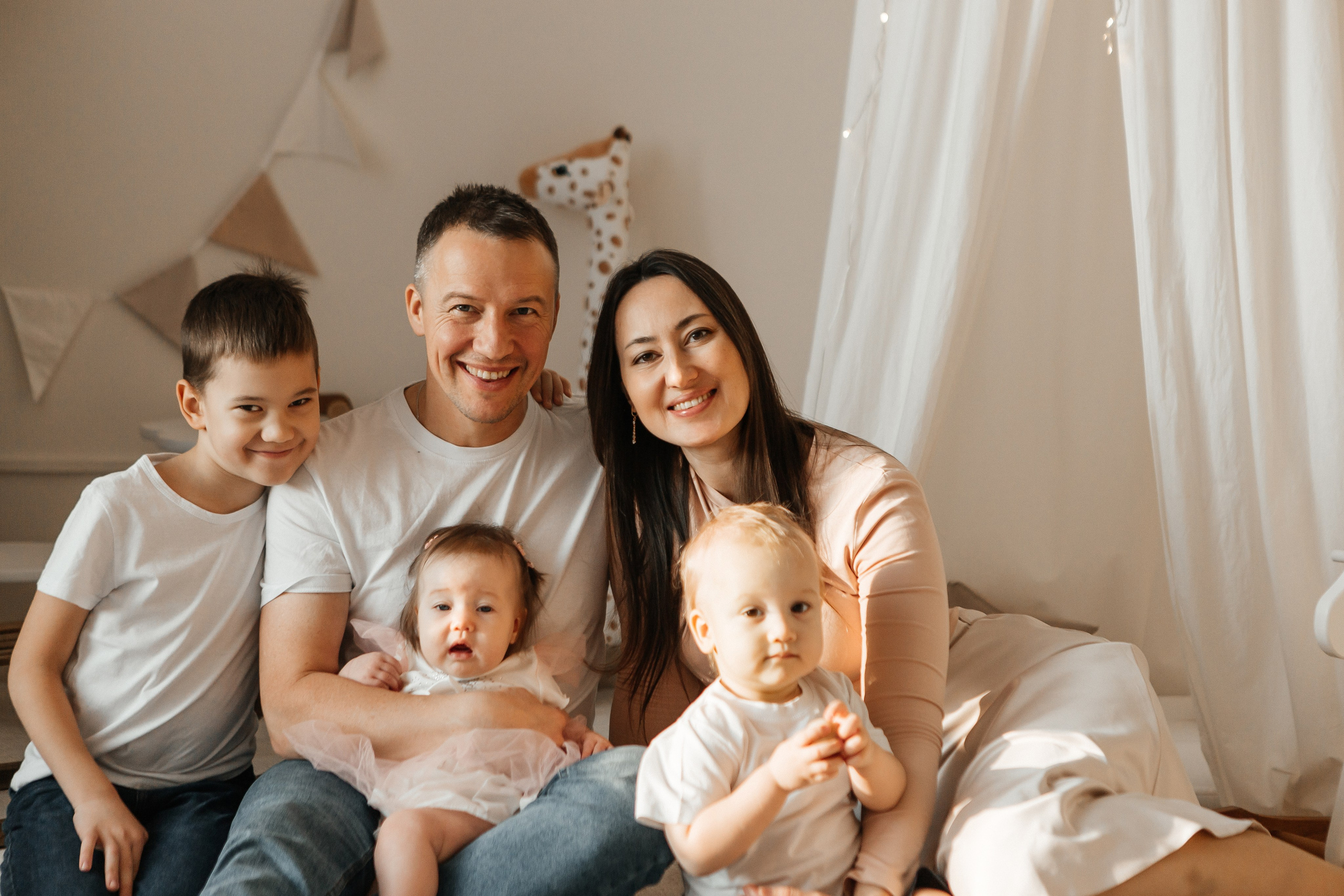 Юрий, Елена, Илья, Ярослав и Мелания. Накануне Нового года. Семейный фотограф в Калининграде Анастасия Юрина