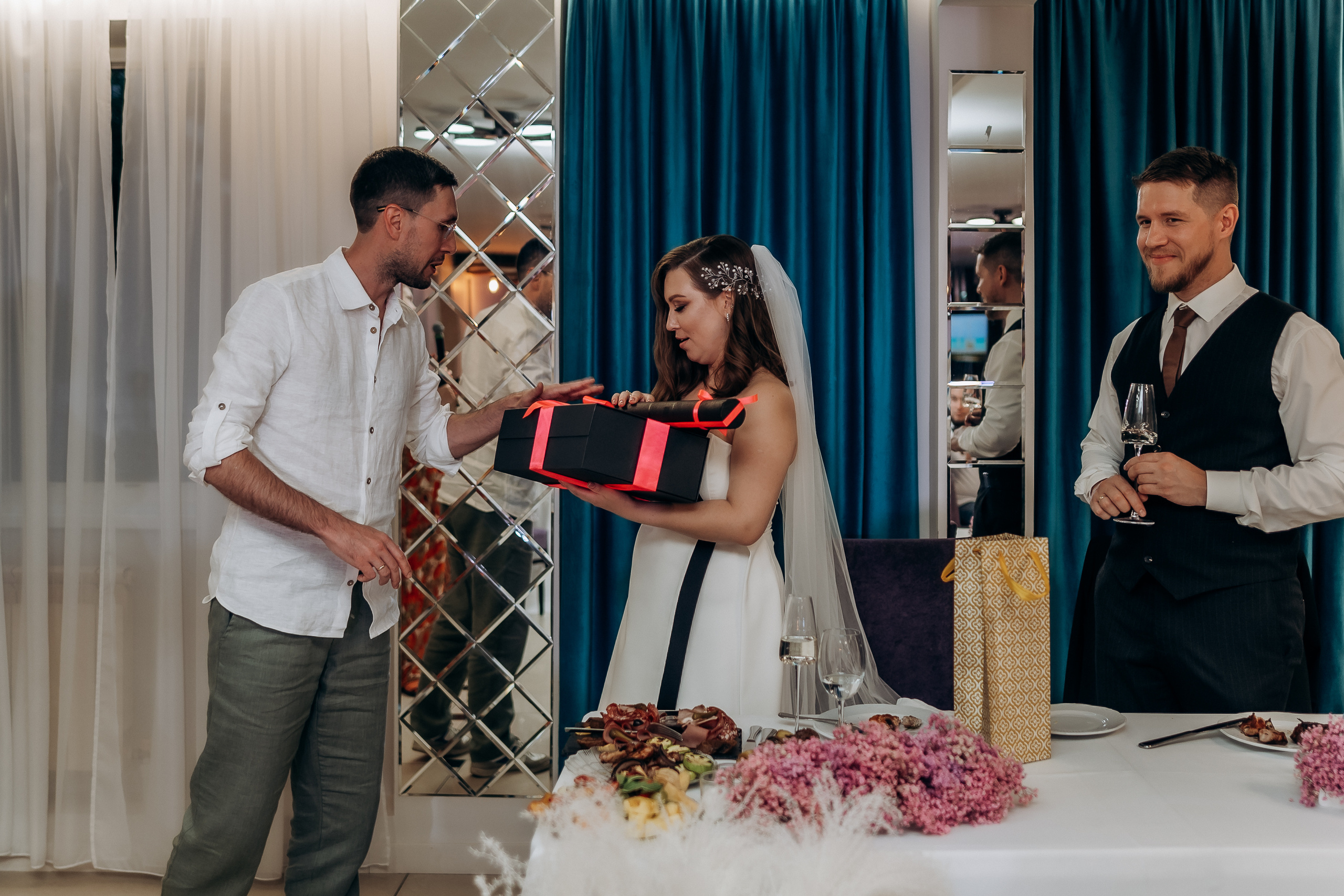 Аня+Витя свадьба Мск (полный день). Фотограф ПИТЕР СПБ Надежда Баранова