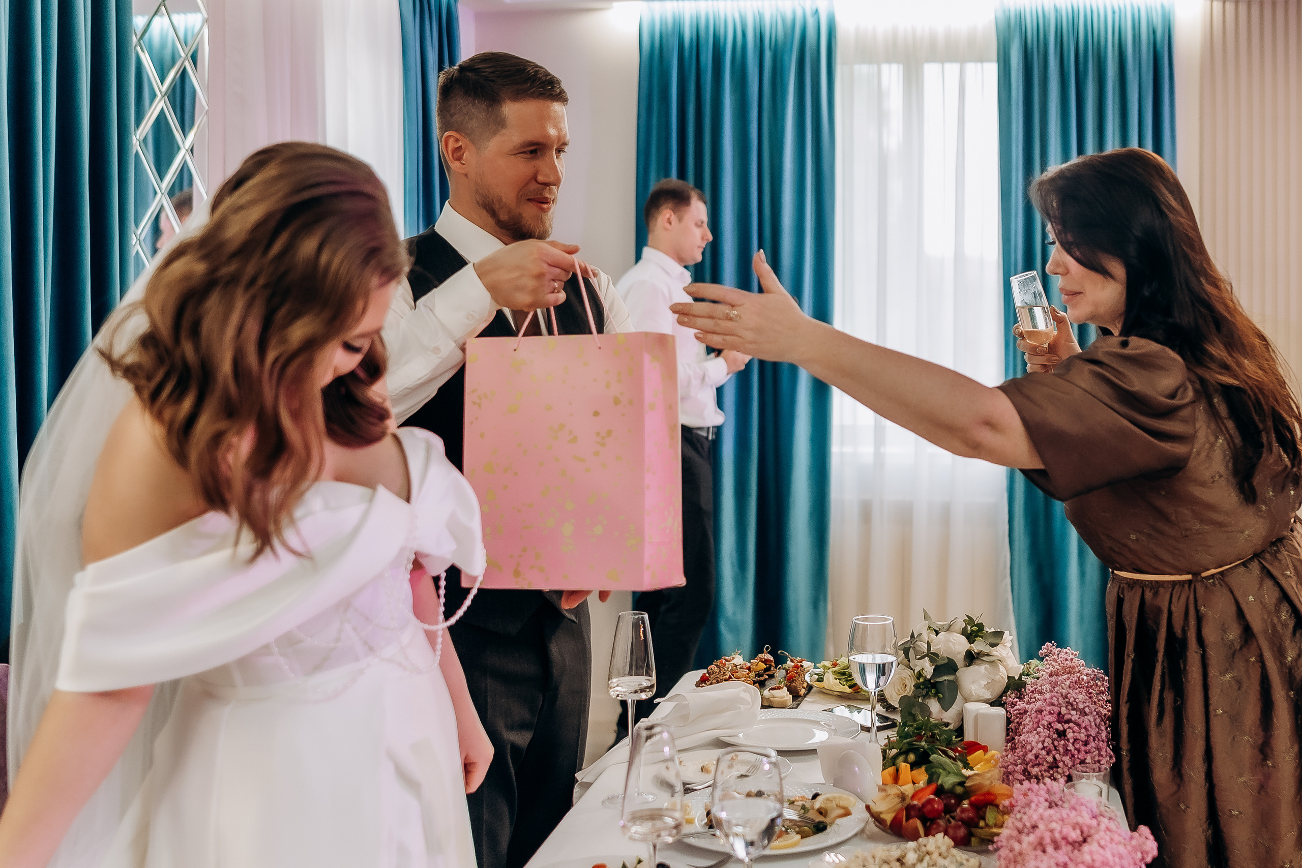 Аня+Витя свадьба Мск (полный день). Фотограф ПИТЕР СПБ Надежда Баранова