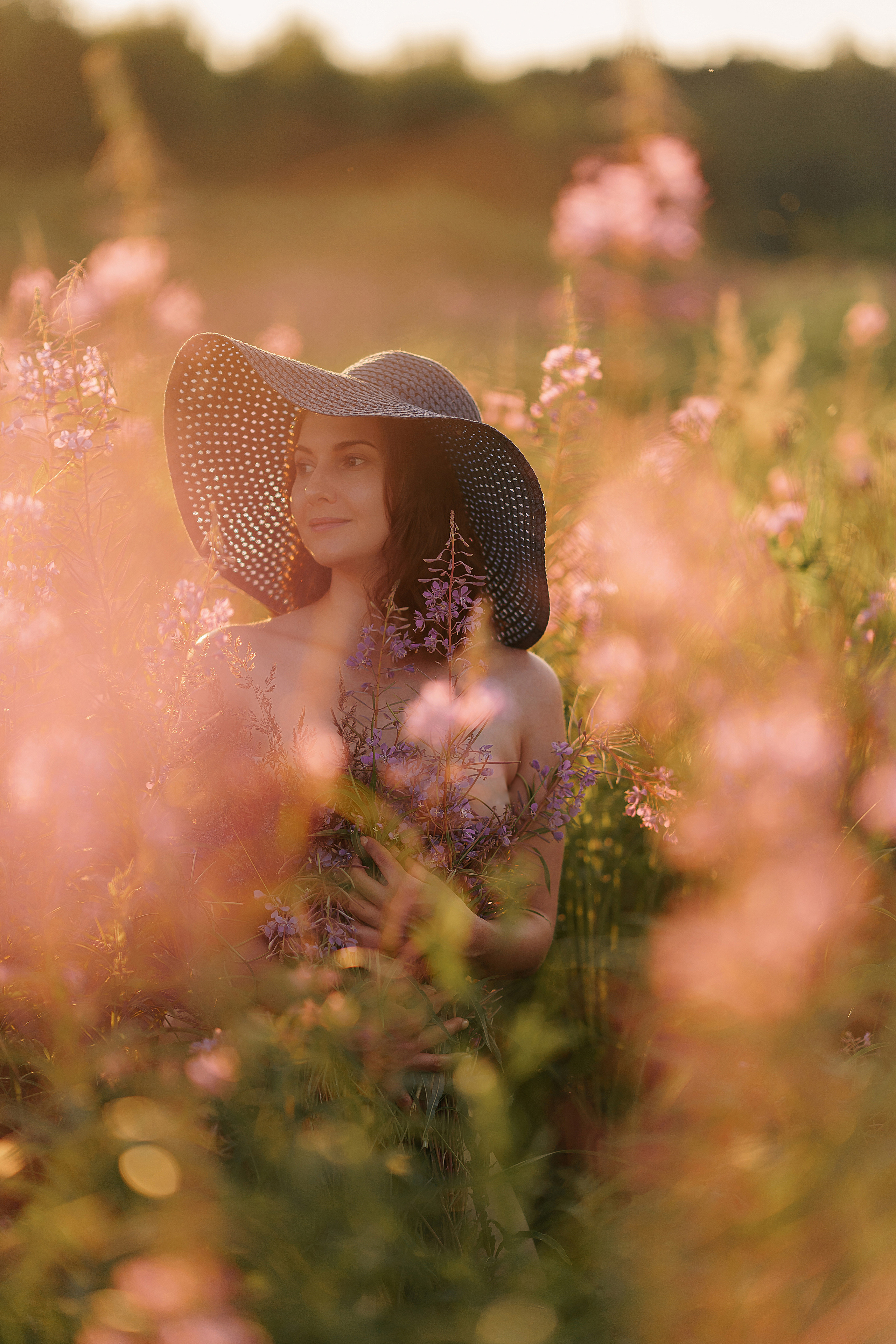 Фотосессия в поле. Свадебный фотограф