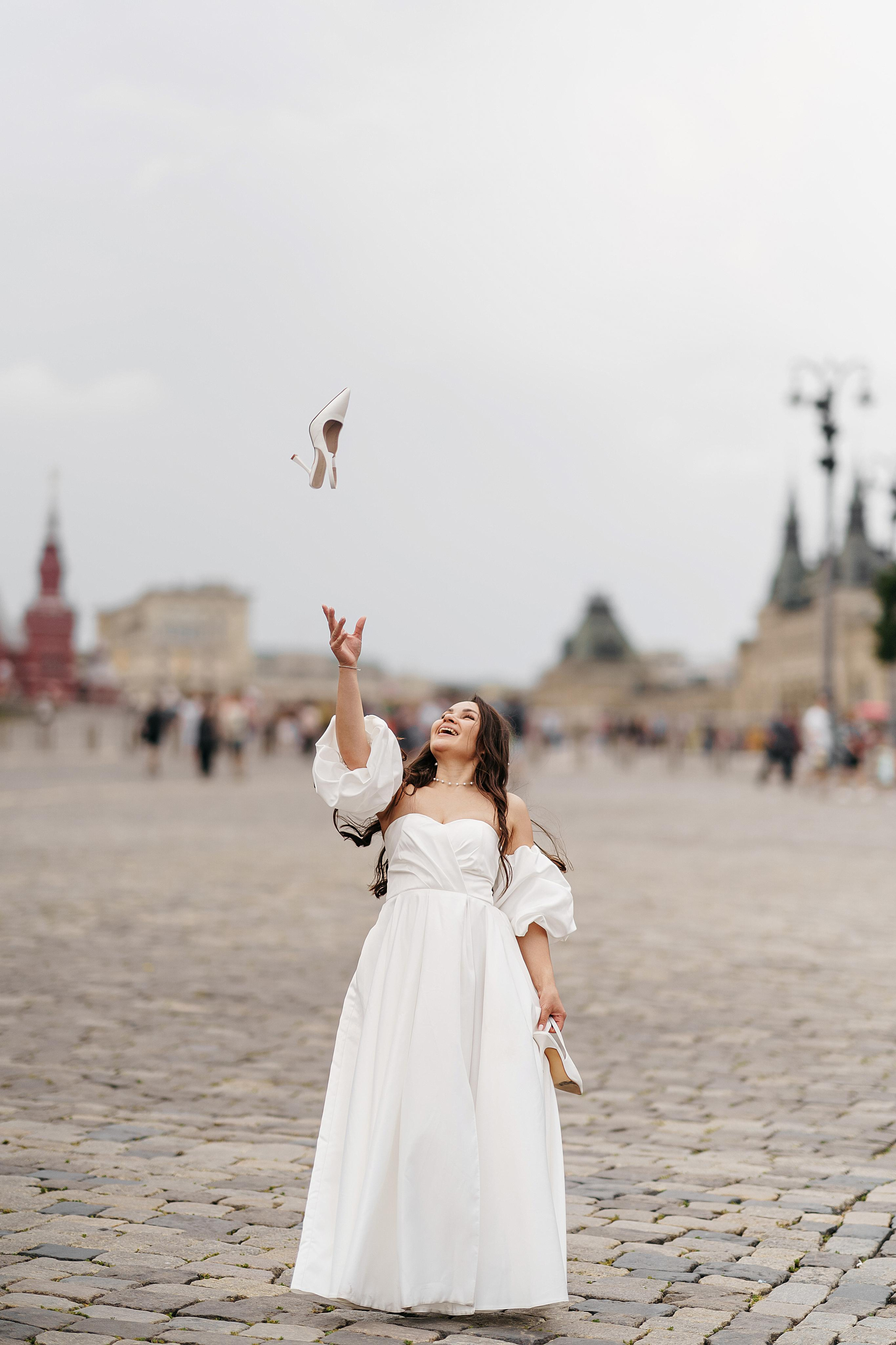 Венчание и прогулка у ГУМа (пол дня). Свадебный фотограф