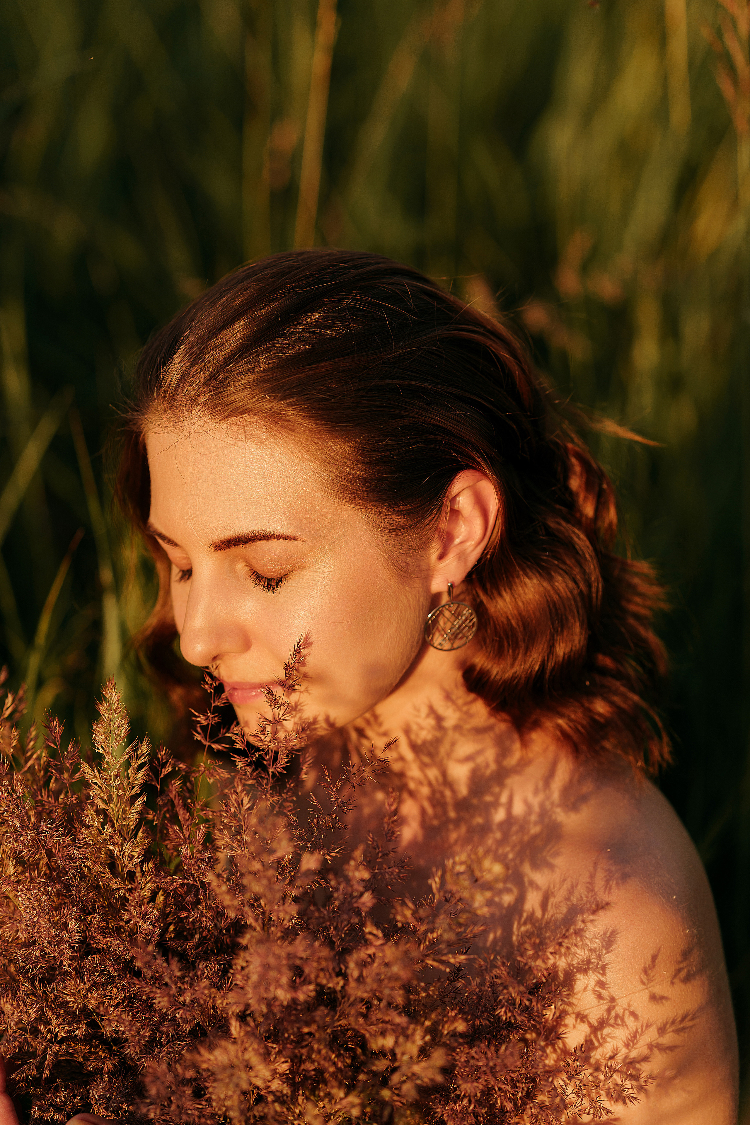 Фотосессия в поле. Свадебный фотограф