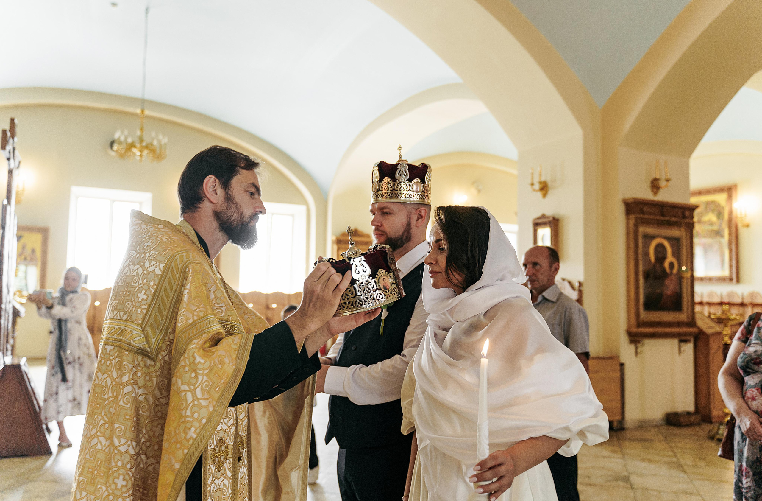 Венчание и прогулка у ГУМа (пол дня). Свадебный фотограф