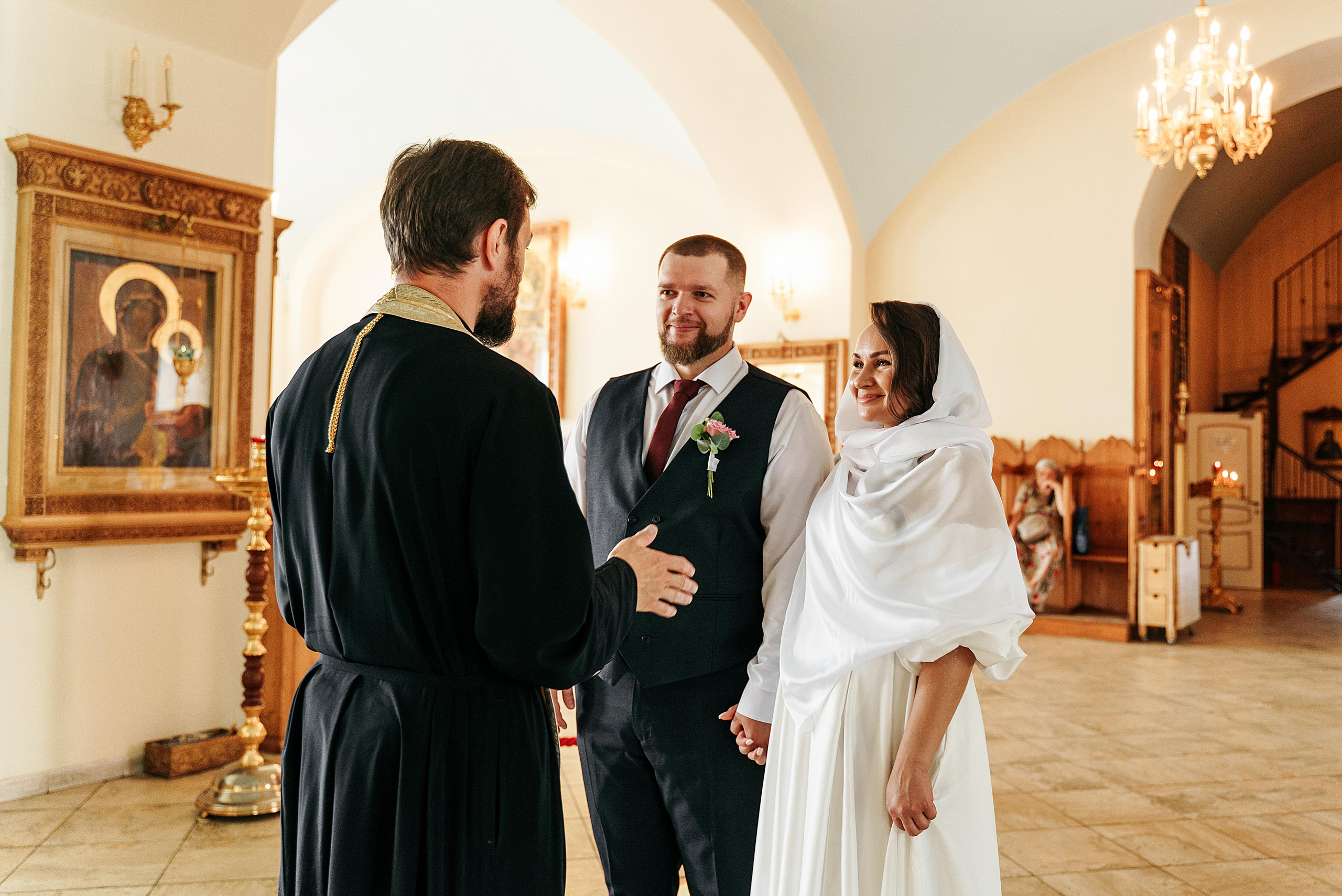 Венчание и прогулка у ГУМа (пол дня). Свадебный фотограф