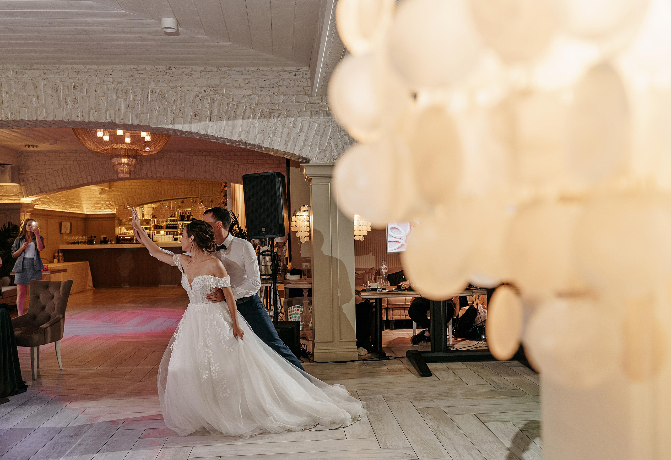 Свадьба в носках (полный день). Свадебный фотограф