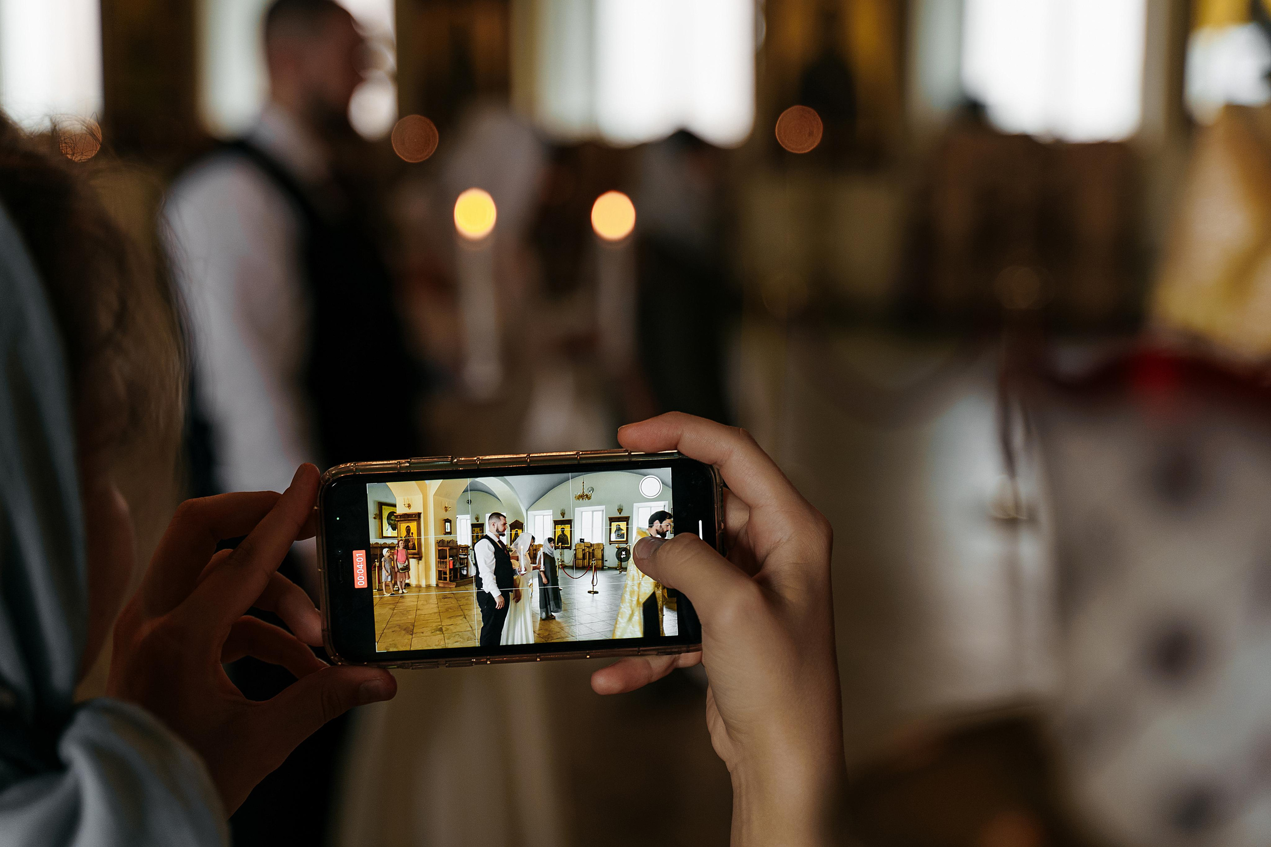 Венчание и прогулка у ГУМа (пол дня). Свадебный фотограф
