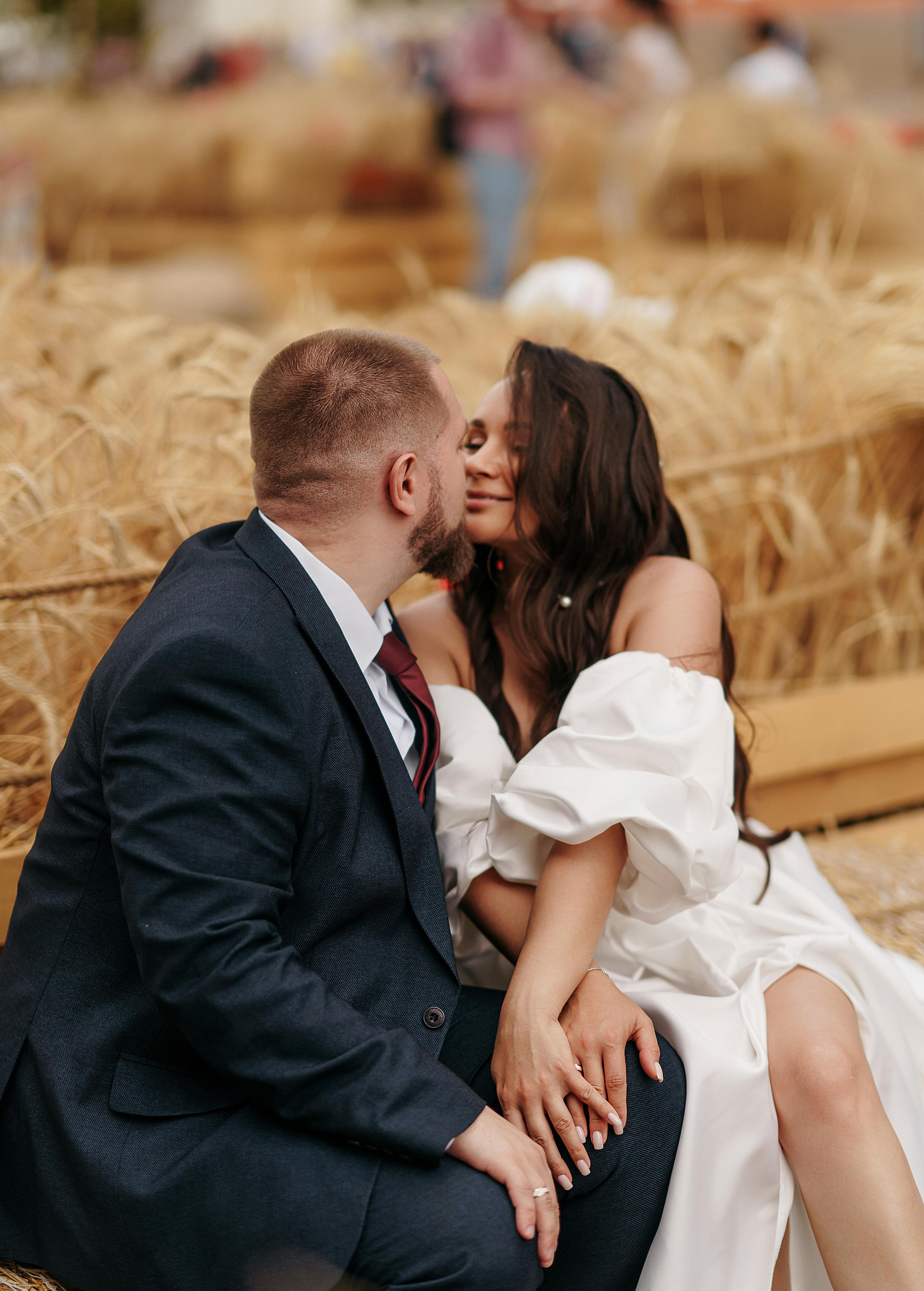 Венчание и прогулка у ГУМа (пол дня). Свадебный фотограф