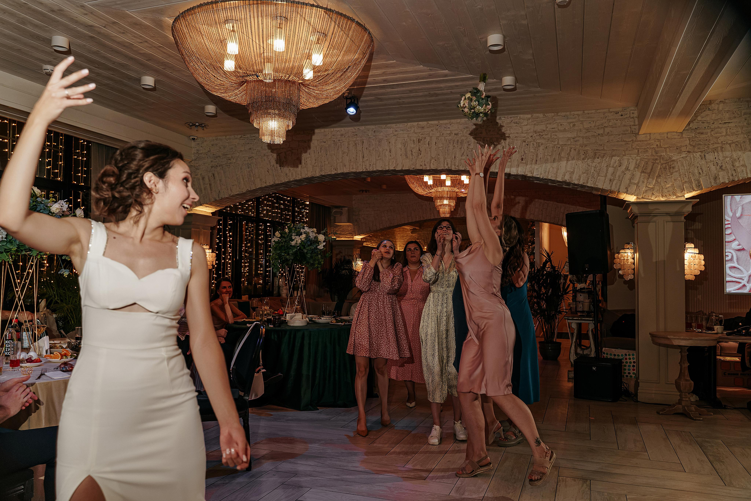 Свадьба в носках (полный день). Свадебный фотограф