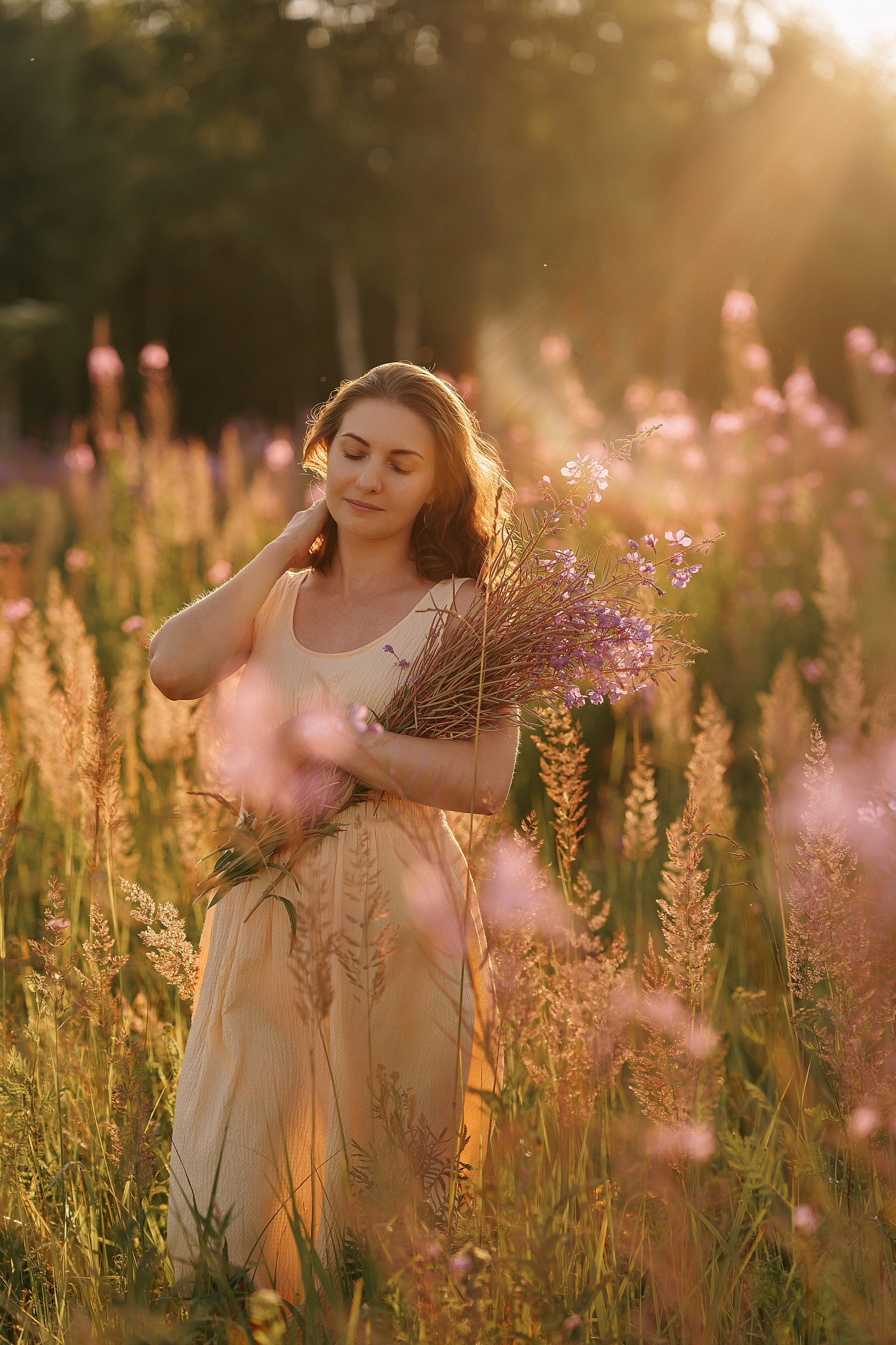Фотосессия в поле. Свадебный фотограф