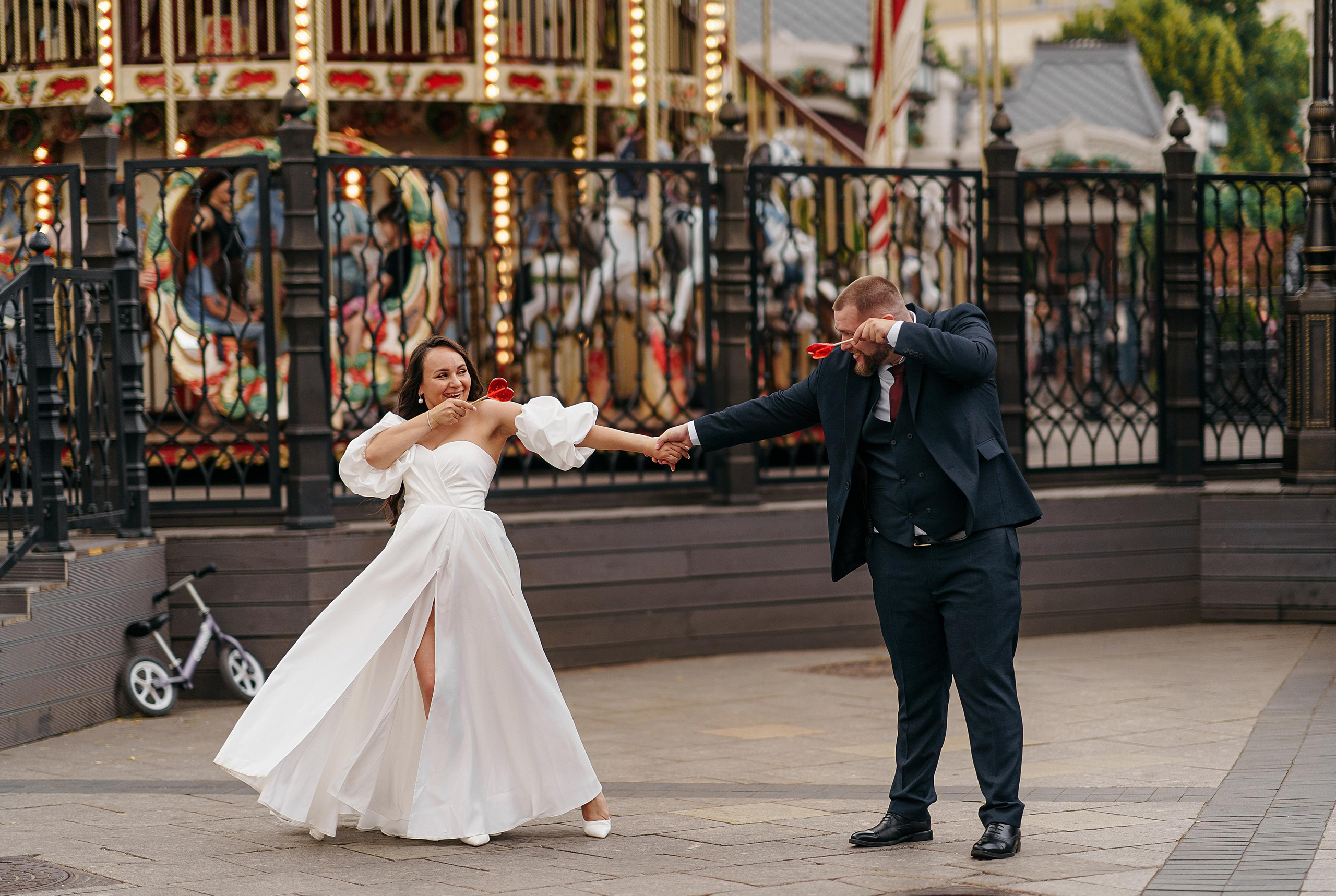 Венчание и прогулка у ГУМа (пол дня). Свадебный фотограф